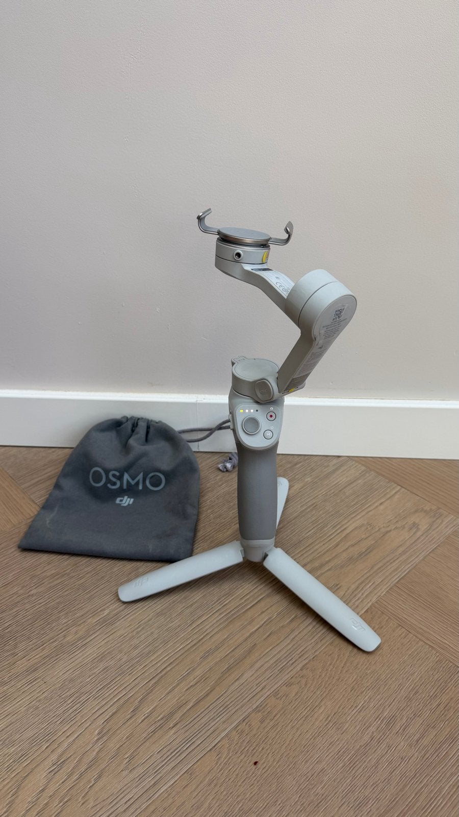 DJI Osmo Mobile 4 - Perfecte staat, als nieuw!, Audio, Tv en Foto, Videocamera's Digitaal, Overige typen, Overige soorten, Zo goed als nieuw