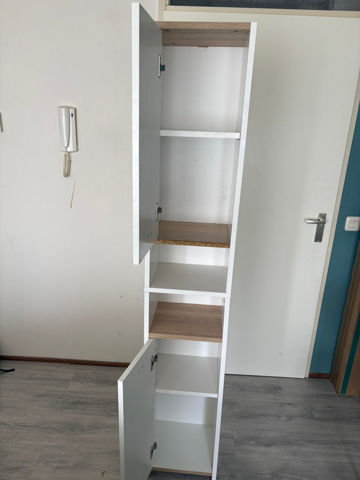 Badkamer kast. Moet weg, Huis en Inrichting, Ophalen, Zo goed als nieuw