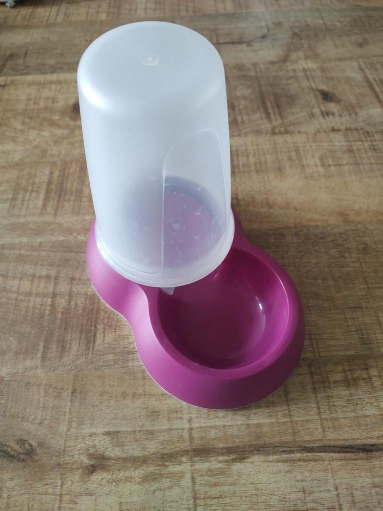 Water/voer dispenser bak, Ophalen of Verzenden, Automatisch, Zo goed als nieuw