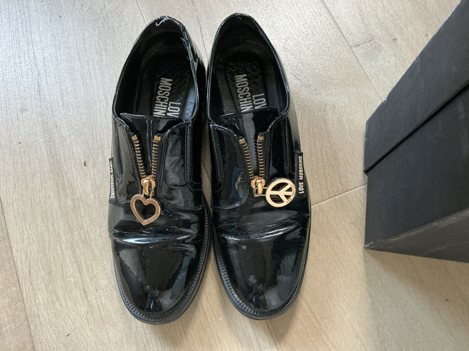 Zwart lakleren moccasins, mt 36, Schoenen met lage hakken, Zwart, Ophalen of Verzenden, Gedragen