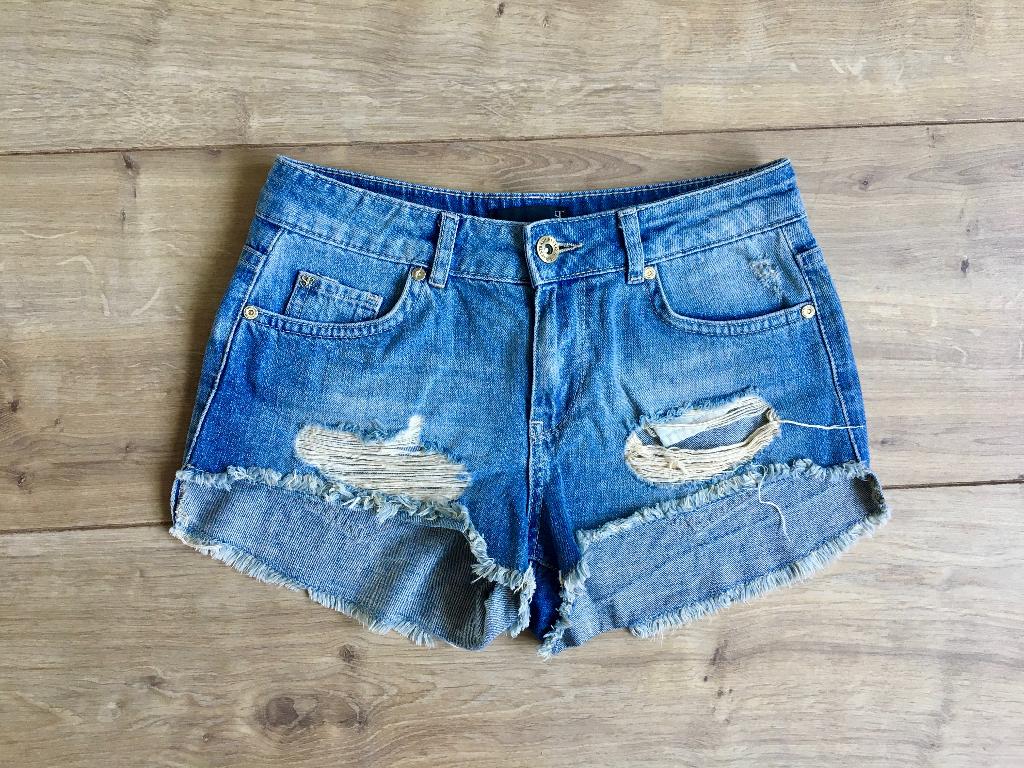 Z.g.a.n. Short jeans, kort spijkerbroekje, Supertrash W25 XS, Supertrash, Blauw, Ophalen of Verzenden, Zo goed als nieuw
