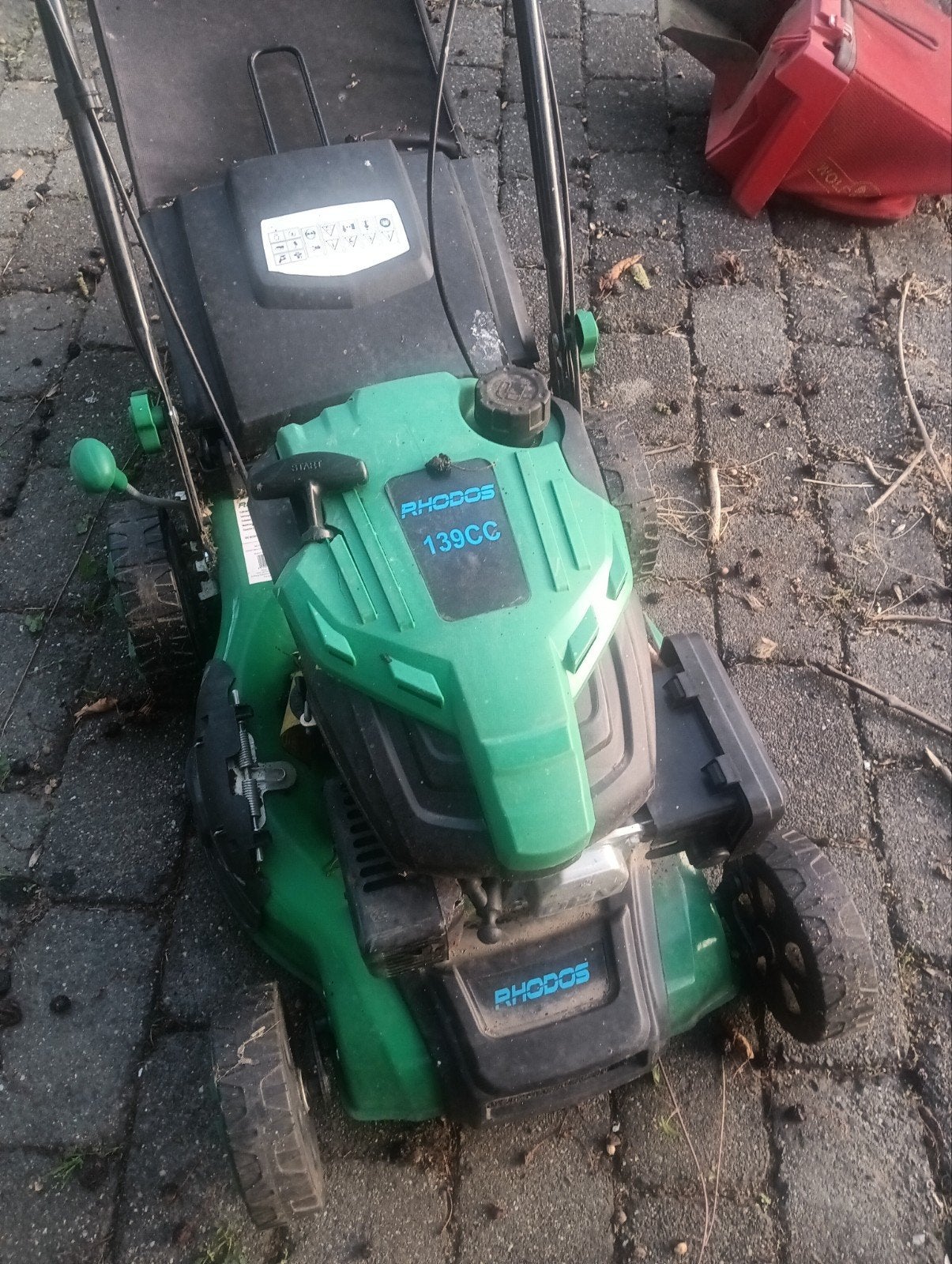 Rhodos 139cc Benzine Grasmaaier - Krachtig en Betrouwbaar, Tuin en Terras, Grasmaaiers, Ophalen, Gebruikt, Benzine-grasmaaier