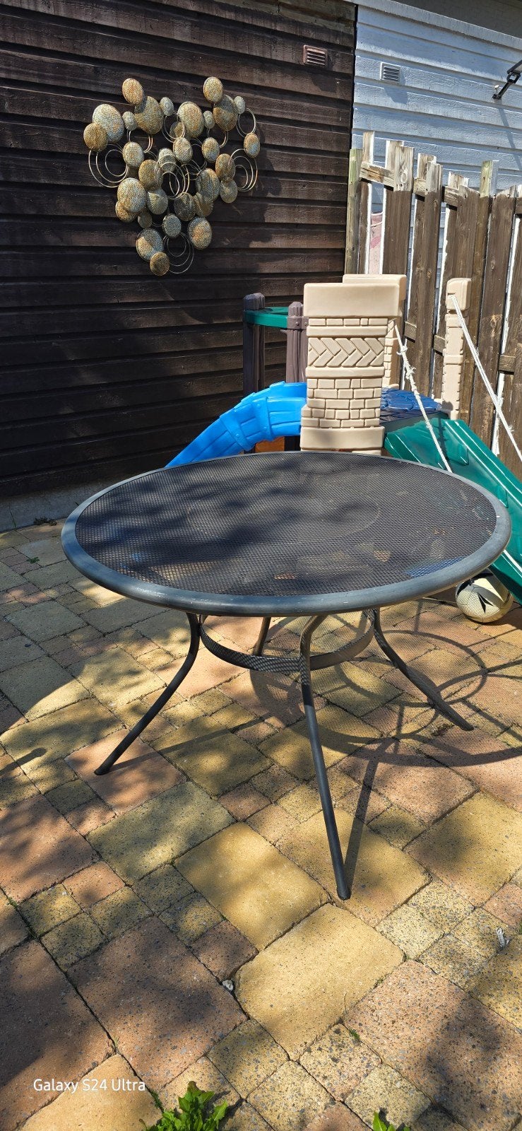 Stevige tuintafel, Ophalen, Gebruikt, Rond, Metaal