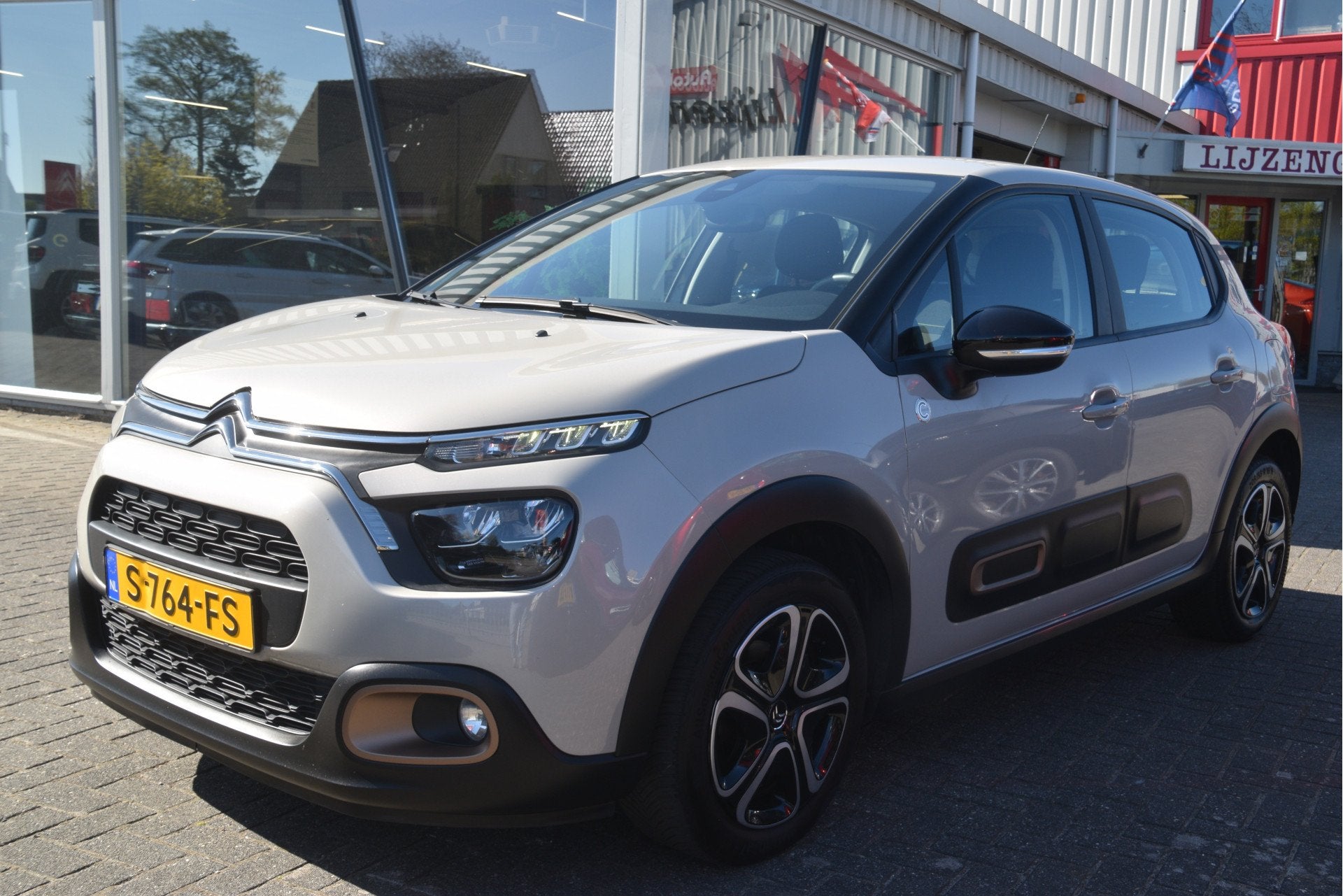 Citroën C3 1.2 PureTech C-Series Carplay | DAB | PDC | Clim, Auto's, Voorwielaandrijving, 83 pk, Euro 6, 1199 cc