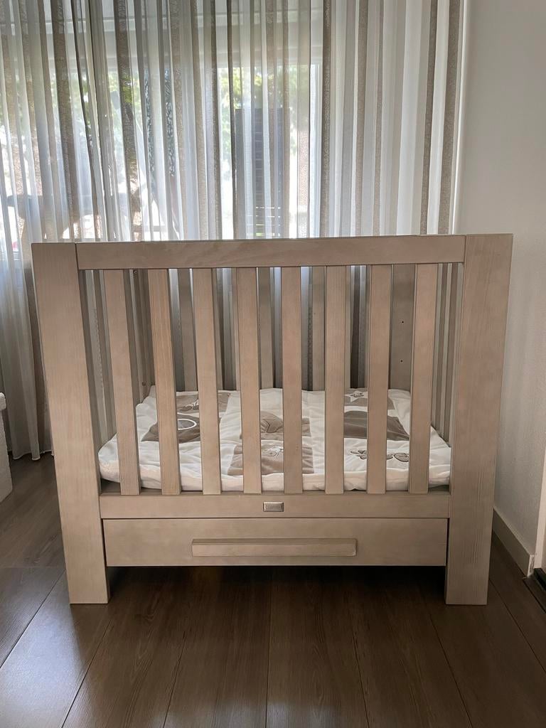 Mooie box van Coming, nog netjes met lade, Kinderen en Baby's, Boxen, Ophalen, Zo goed als nieuw, Rechthoekig, Lade