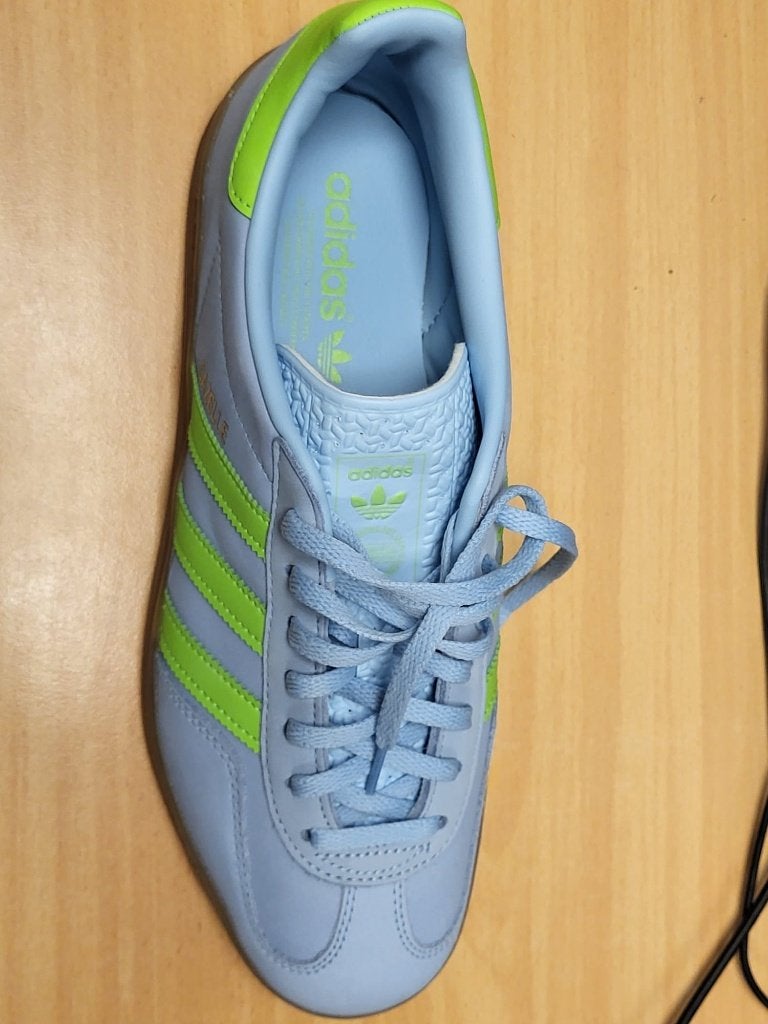 Adidas Gazelle Indoor Clear Sky / Solar Green, Overige kleuren, Nieuw, Ophalen of Verzenden, Sneakers of Gympen