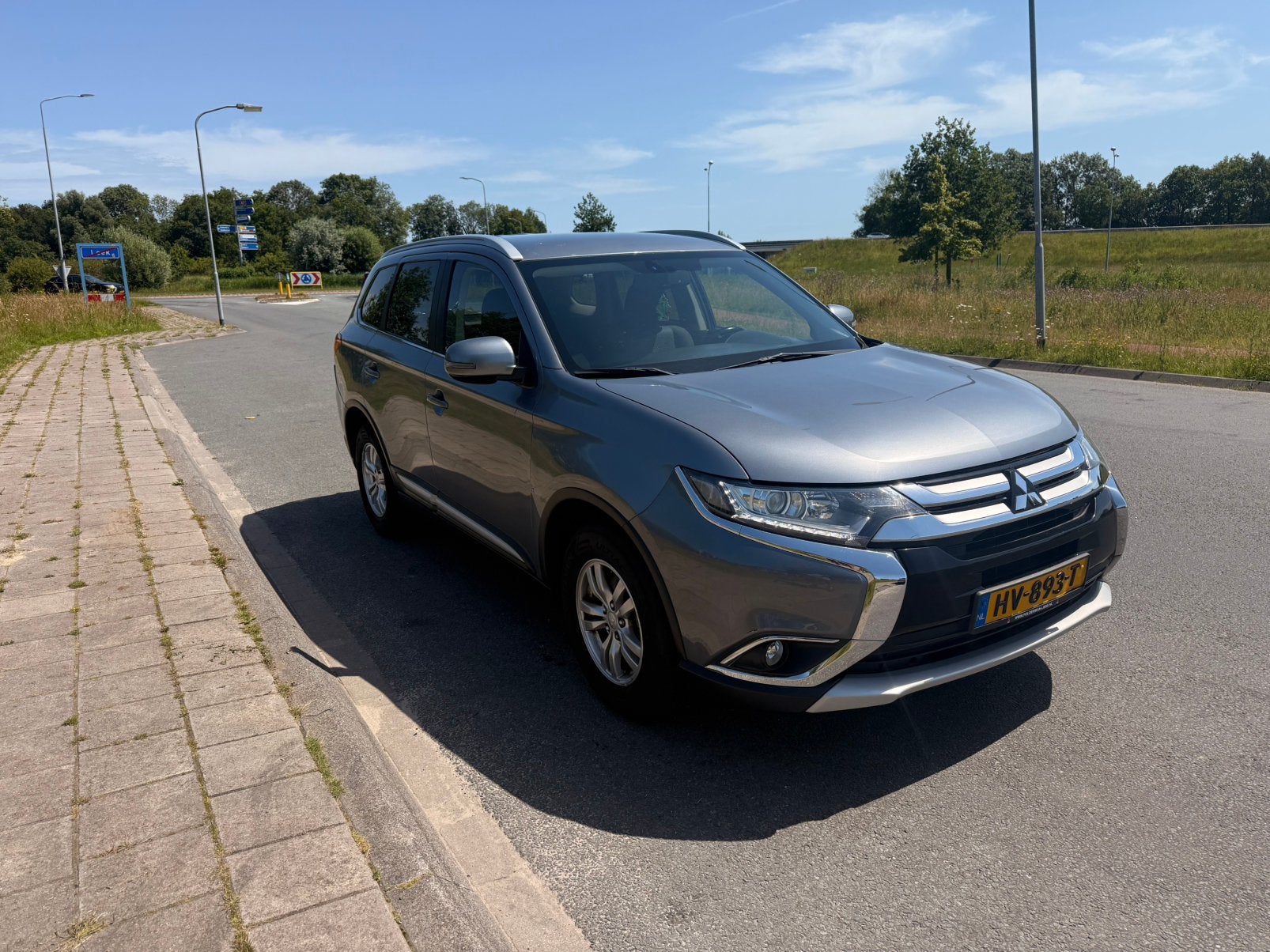 Mitsubishi Outlander 2.0 MPI 2WD CVT 2016 Grijs, Auto's, 1998 cc, Outlander, 4 cilinders, Origineel Nederlands