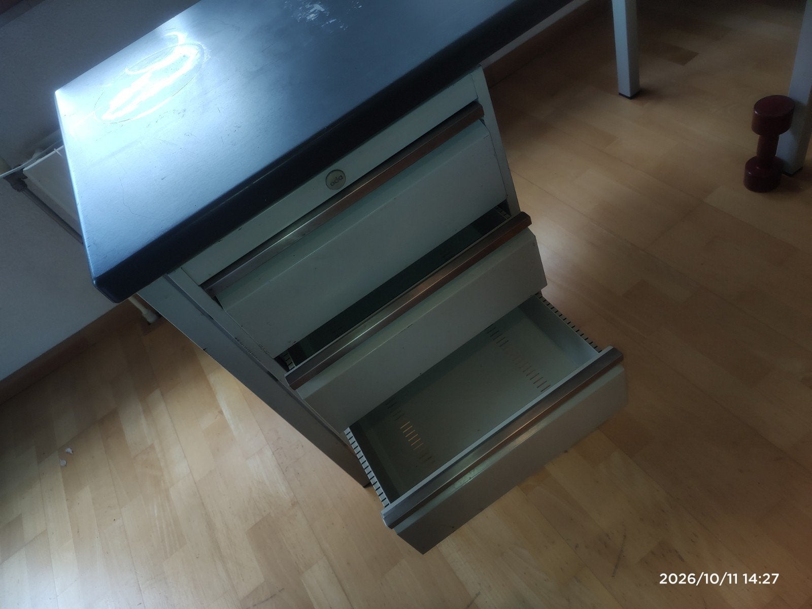 Den Haag Vintage Oda Bureau met Lades - Grijs/Zwart, Ophalen, Met lades, Gebruikt, Metaal