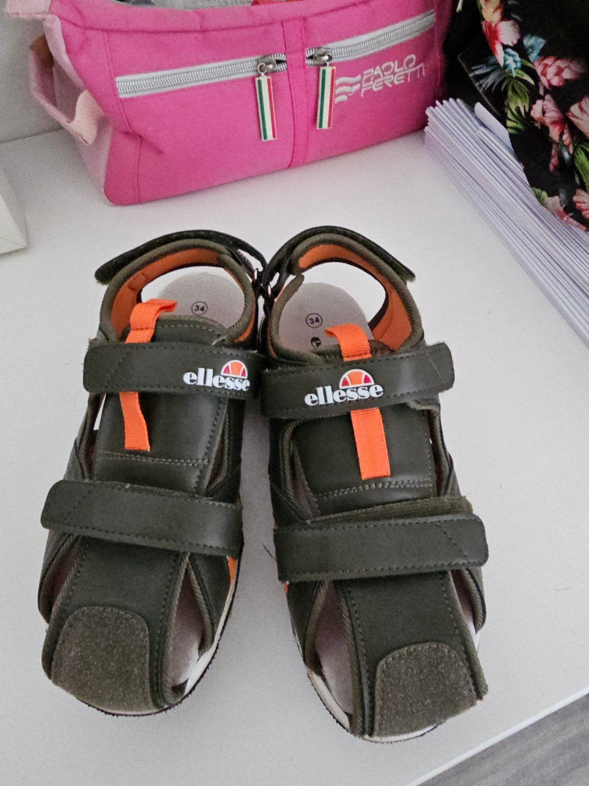 Ellesse sandalen maat 34 - Zo goed als nieuw, Jongen of Meisje, Schoenen, Ophalen of Verzenden, Zo goed als nieuw