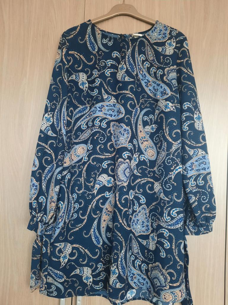 2 H&M jurken, maat 42/44 (L), paisley en bloemenprint, Kleding | Dames, Jurken, H&M, Blauw, Maat 42/44 (L), Ophalen of Verzenden