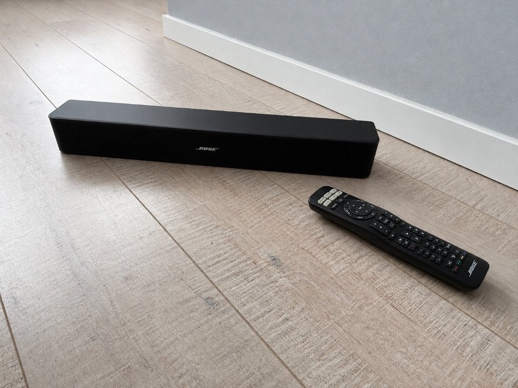 Bose Solo 5 TV Sound System – inclusief afstandsbediening, Ophalen of Verzenden, Bluetooth, Zo goed als nieuw
