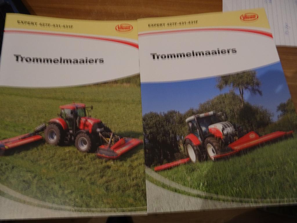 12 Vicon Landbouwmachines en twee productprogramma, Ophalen of Verzenden, Zo goed als nieuw, Folder