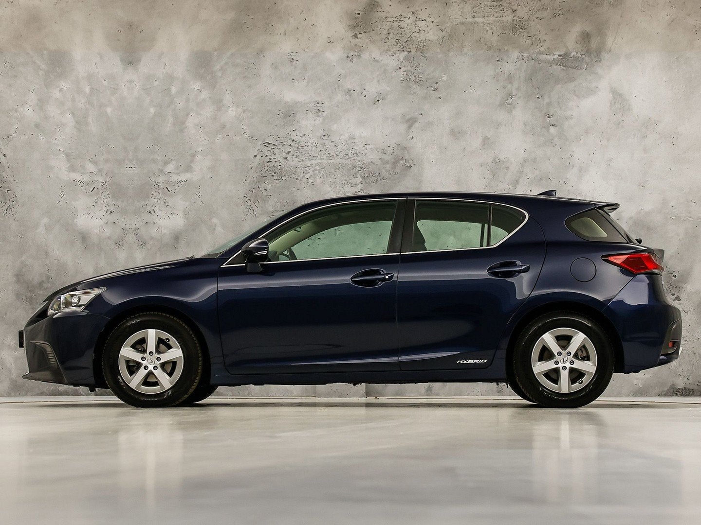 Lexus CT 200h Sport Automaat (APPLE CARPLAY, GROOT NAVI, CAM, Auto's, 136 pk, Gebruikt, 4 cilinders, Blauw
