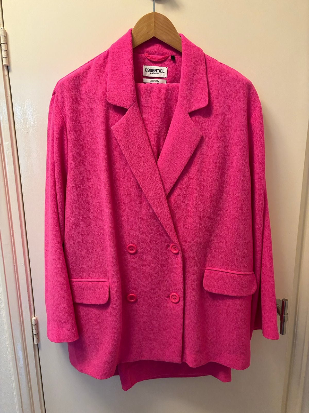 Essentiel Antwerp roze pak (blazer en broek), Maat 38/40 (M), Ophalen of Verzenden, Zo goed als nieuw, Essentiel Antwerp