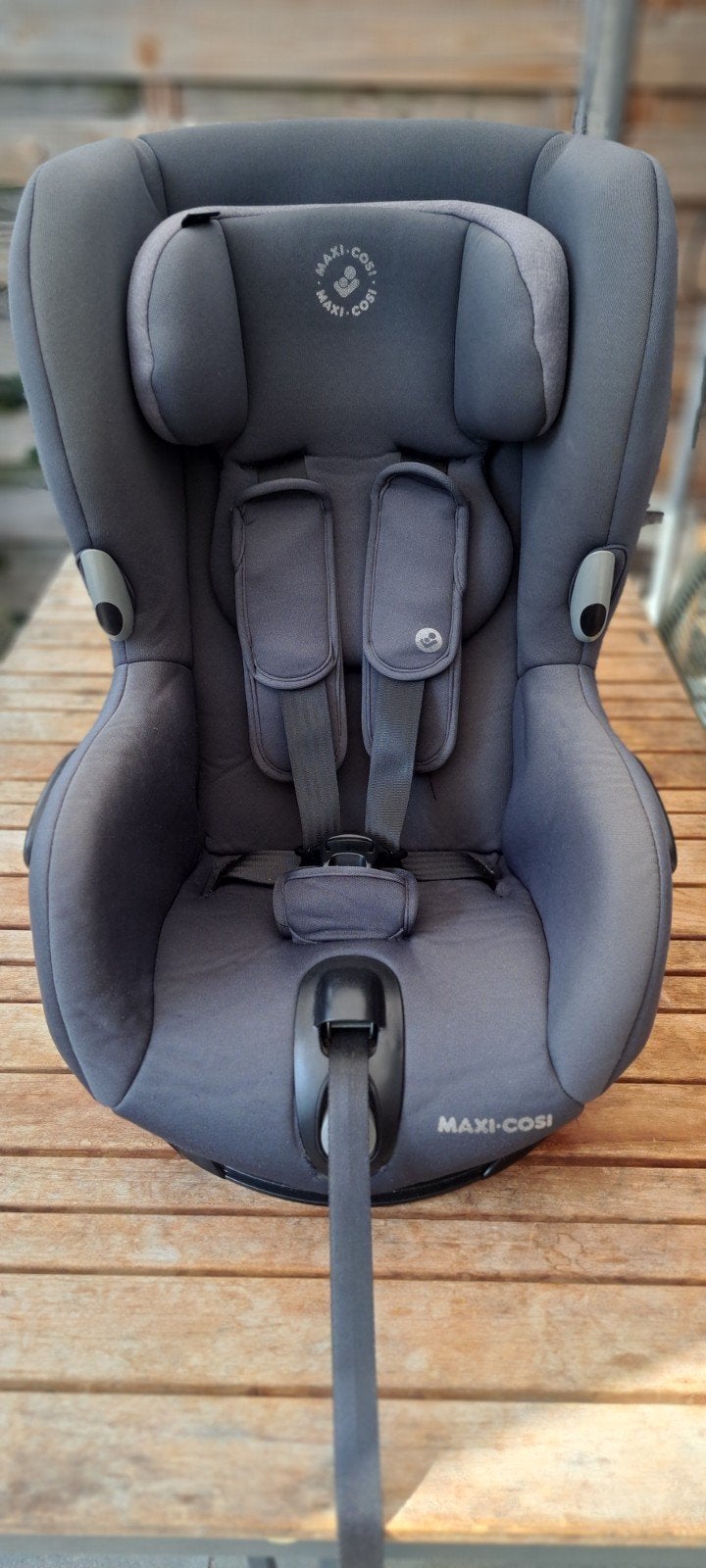Maxi-Cosi Axiss draaibaar autostoeltje (gordelbevestiging), Ophalen, Verstelbare rugleuning, 9 t/m 18 kg, Maxi-Cosi