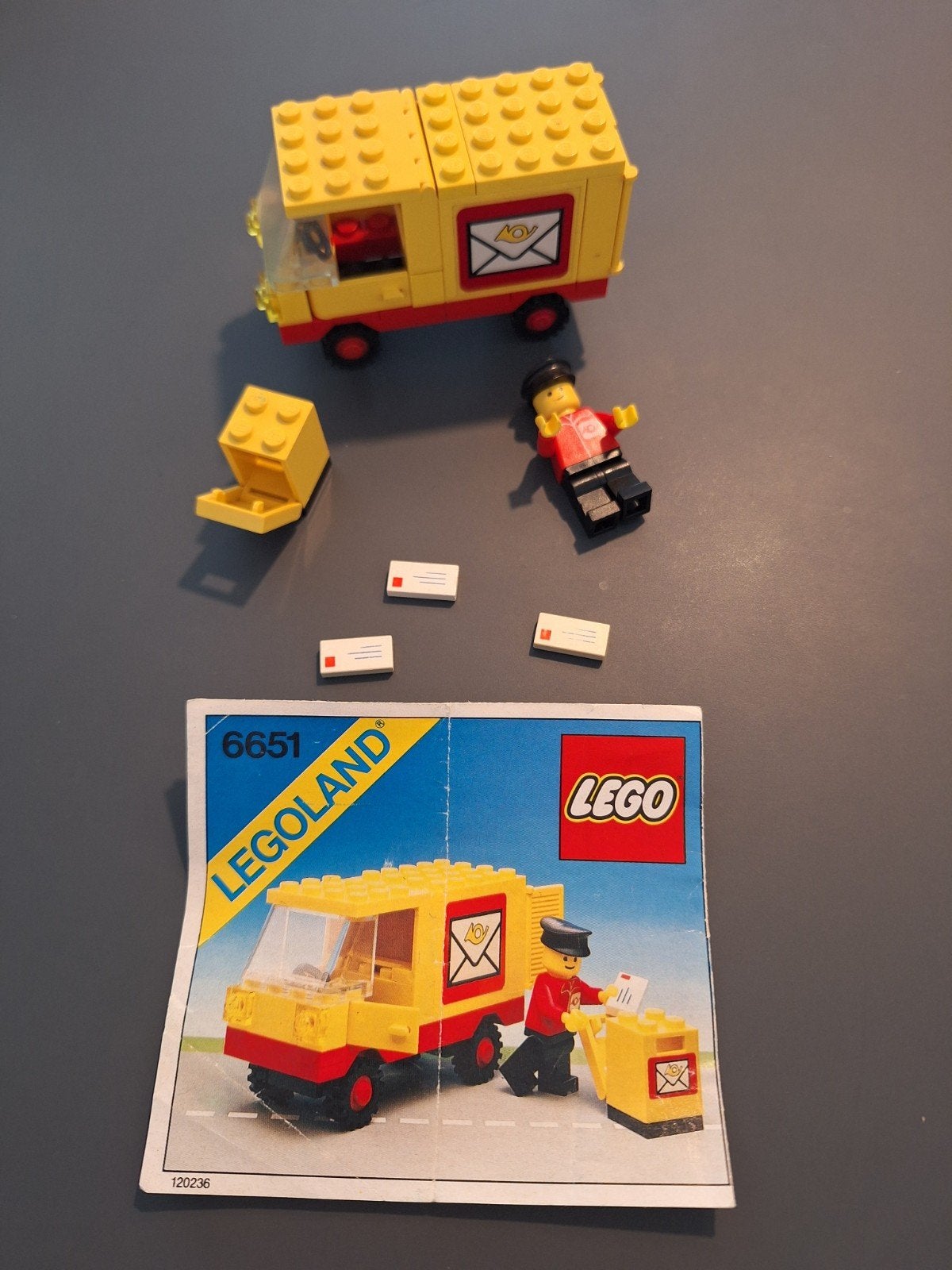 Lego Legoland 6651 Postwagen met postbode en brieven, Gebruikt, Lego, Ophalen of Verzenden, Complete set