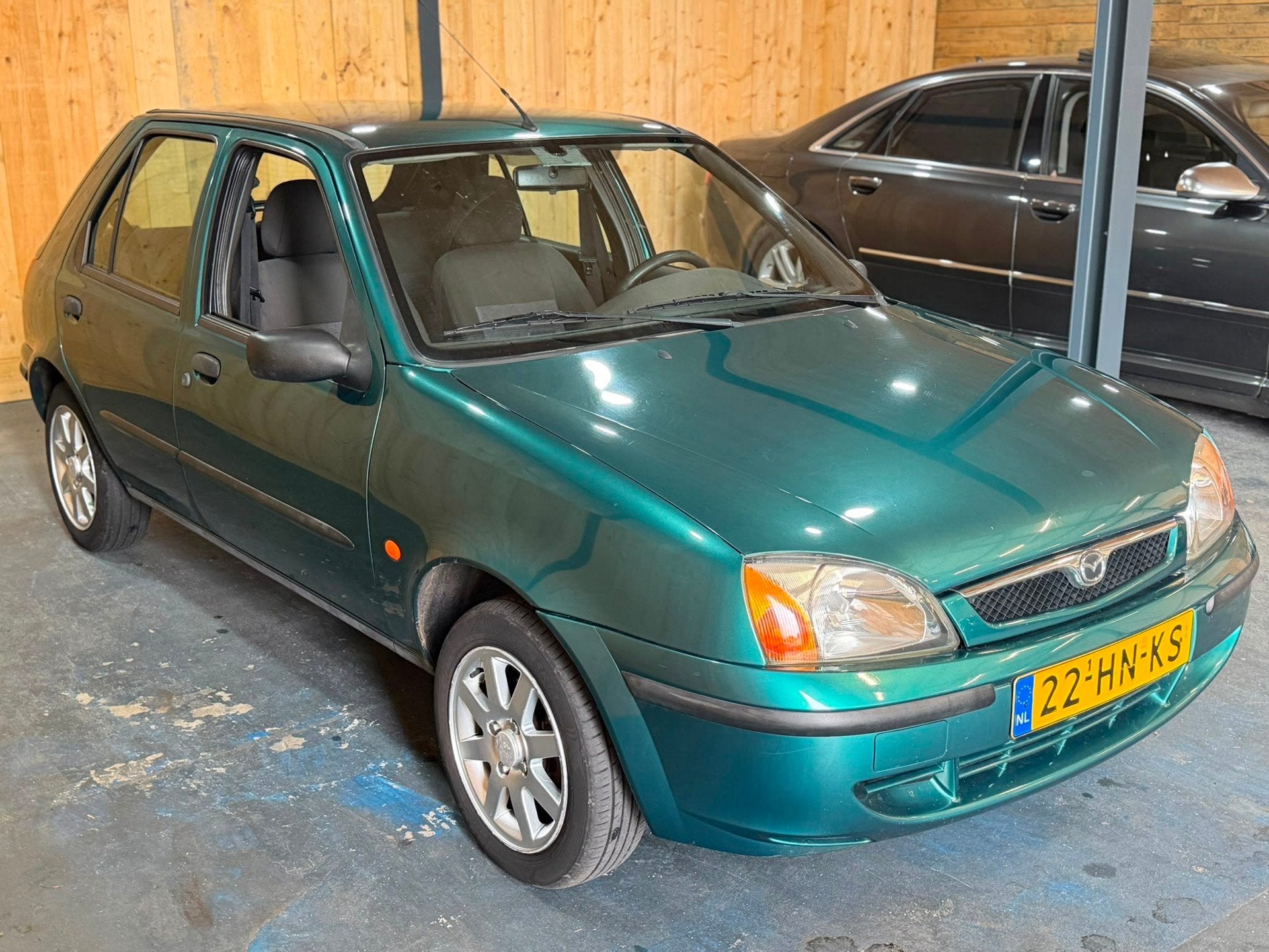 Mazda 121 1.25i GLX 2001 5-Deurs LMV APK, Auto's, 4 cilinders, Bedrijf, 75 pk, 250 kg