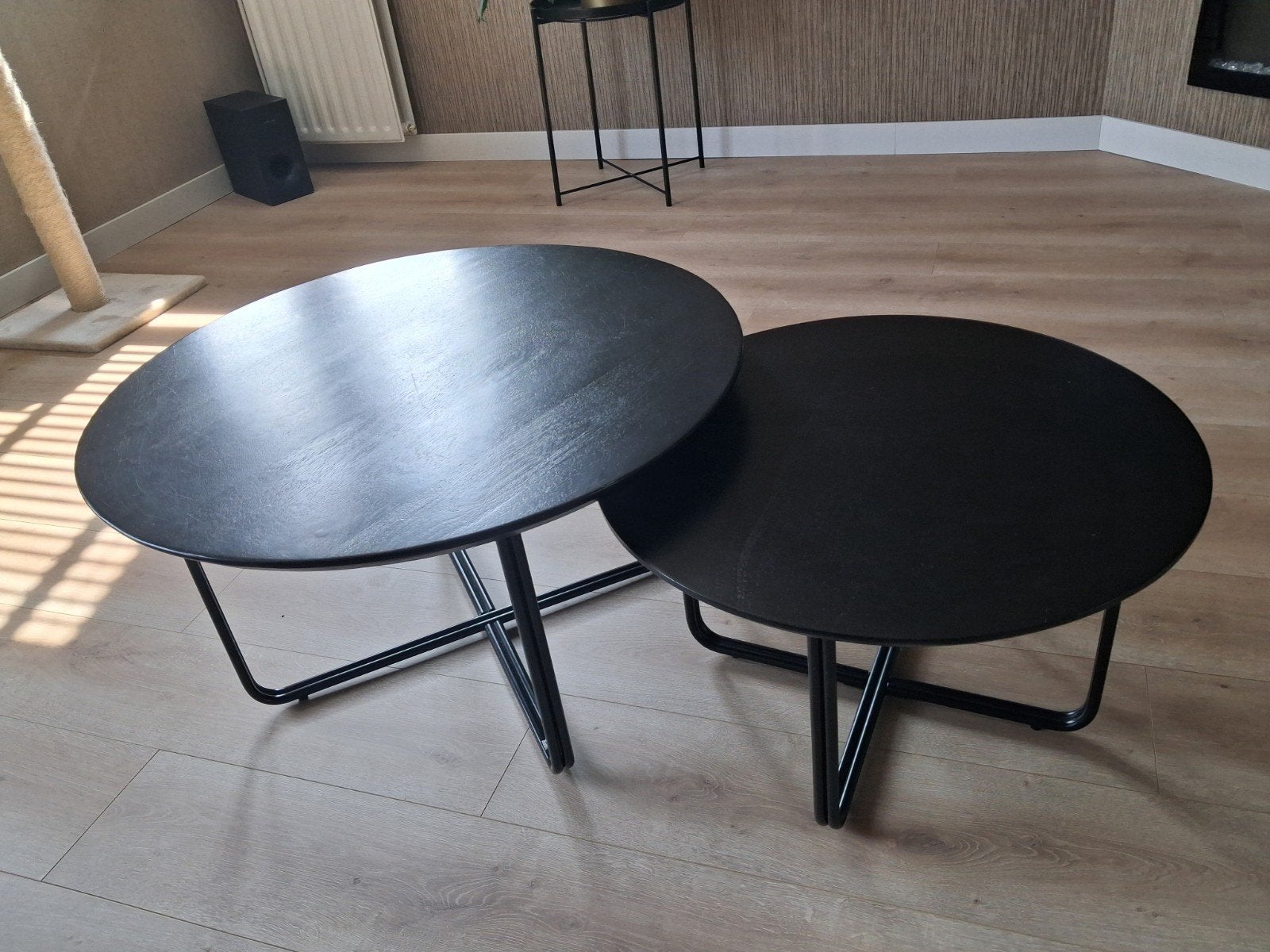 Set van 2 ronde salontafels - Zwart - Goede staat, Ophalen, Gebruikt, 50 tot 100 cm, Overige materialen