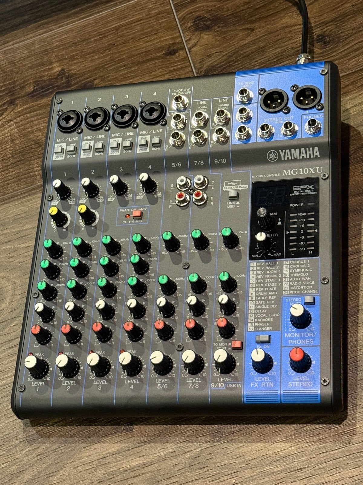 Yamaha MG10XU Mengpaneel - Nieuwstaat met effecten, Muziek en Instrumenten, Mengpanelen, Ophalen of Verzenden, Zo goed als nieuw