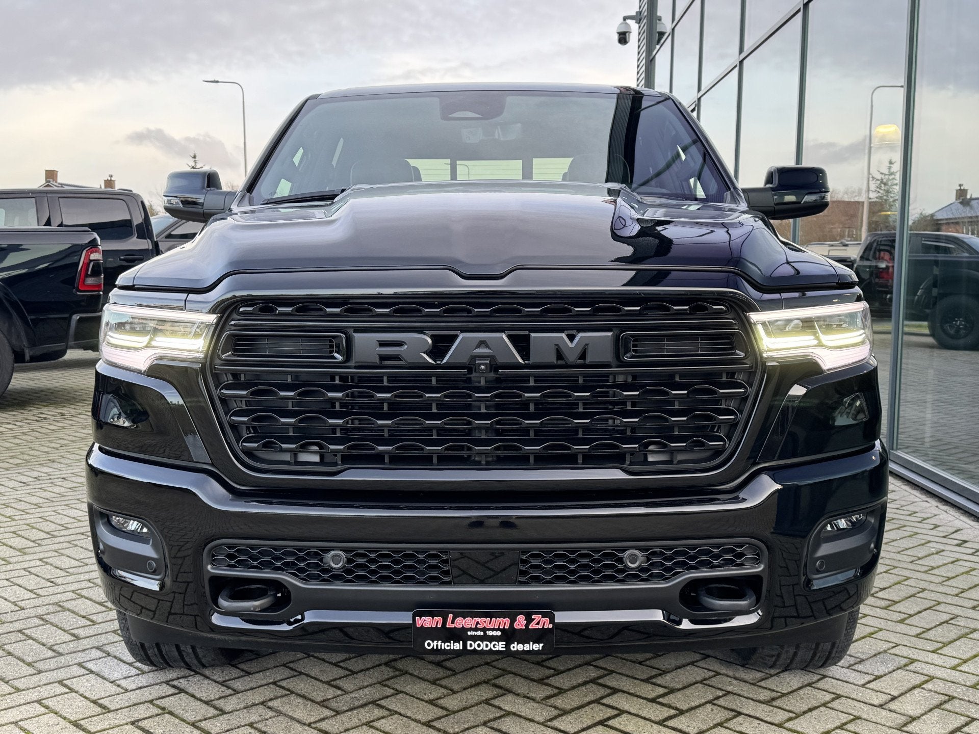 Dodge Ram 1500 Limited Night 540 PK | Pano | H&K | Digital M, Automaat, Zwart, Zwart, Leder