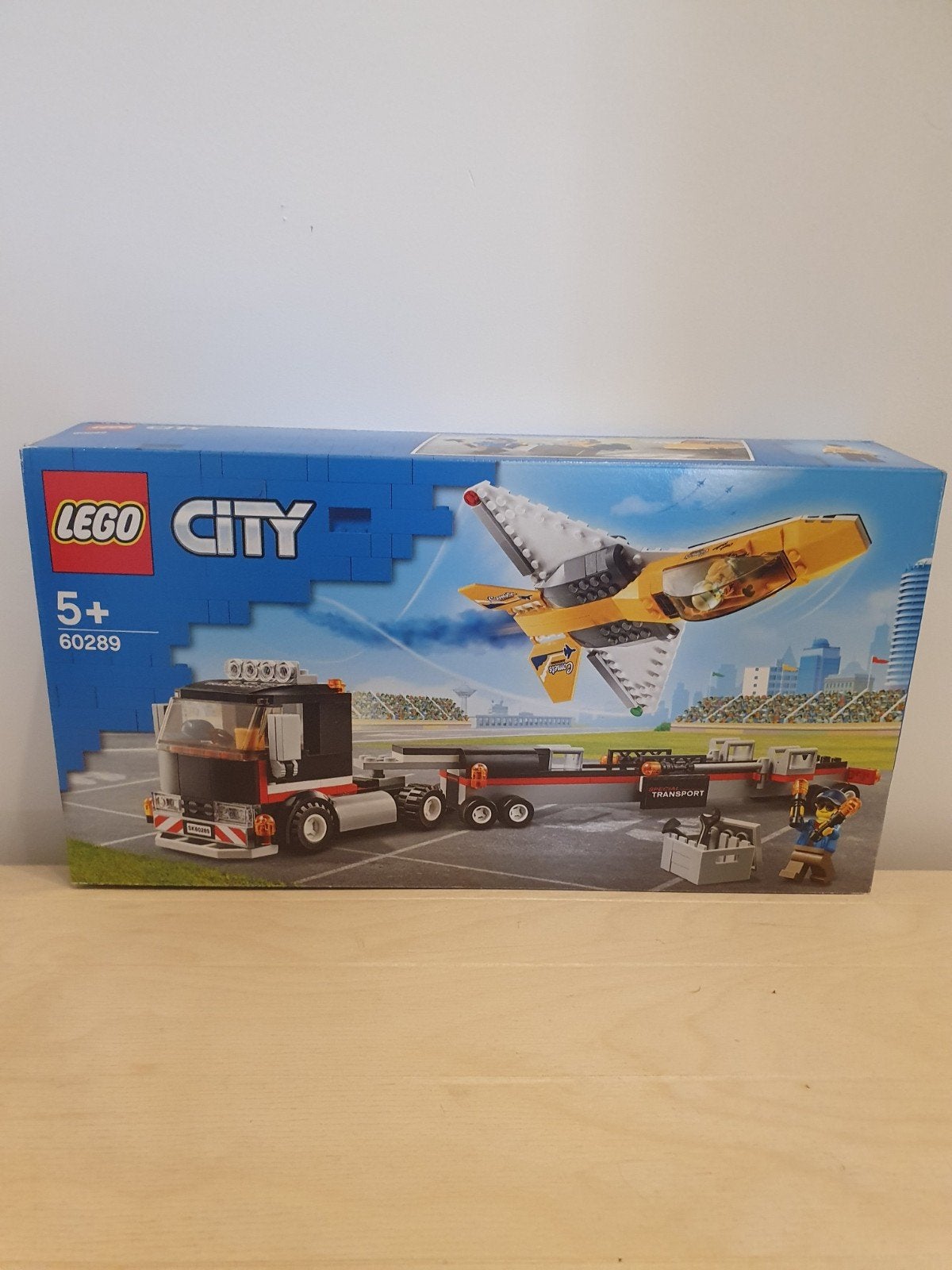 LEGO City 60289 Jet Transport Truck - Nieuw in doos, Inclusief minifiguren, City, Lego, Nieuw