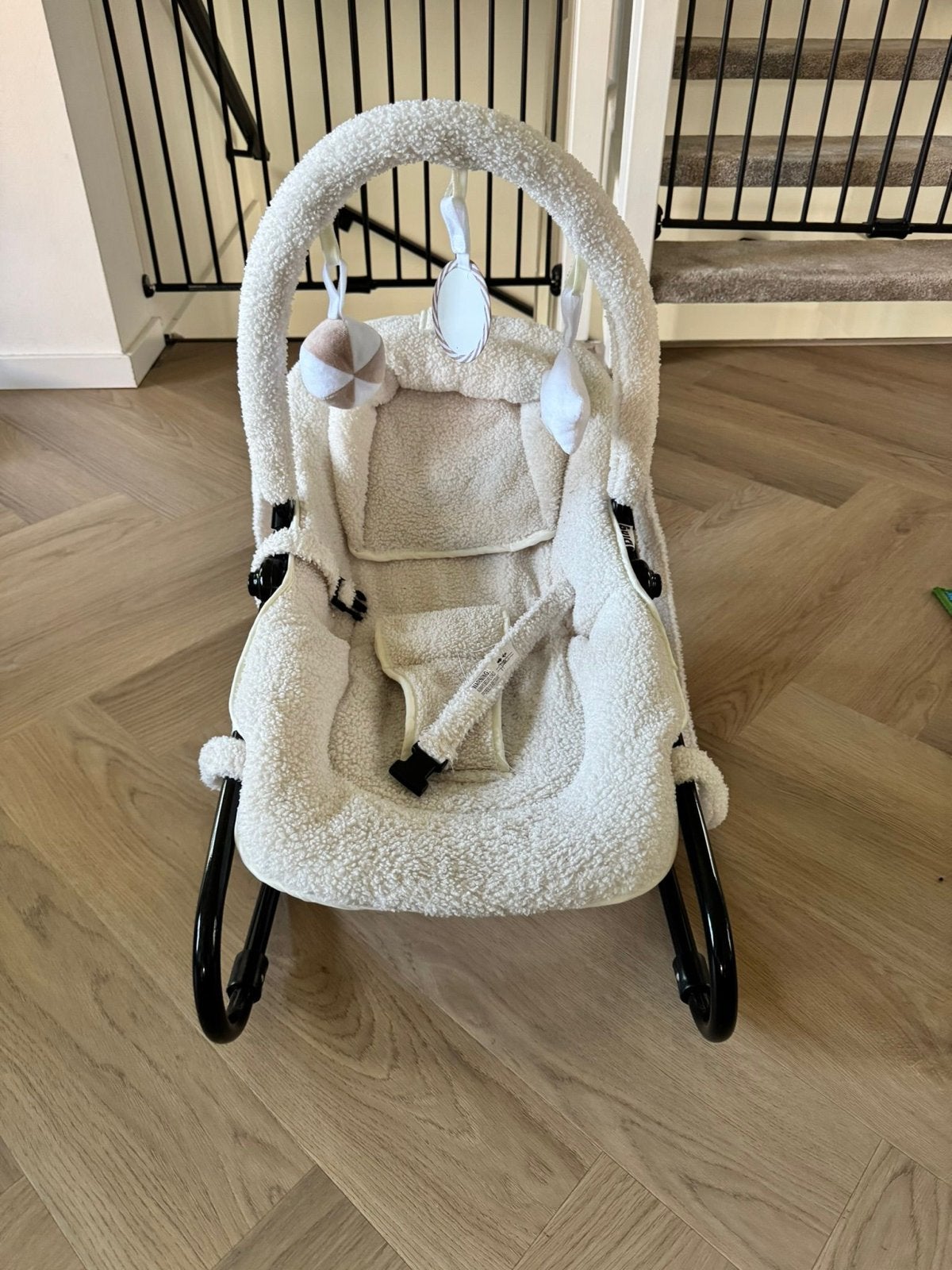 Wiegstoel bouclé - Comfortabele schommelstoel voor baby, Schommelstoel, Ophalen, Overige merken, Met gordel(s) of riempje(s)