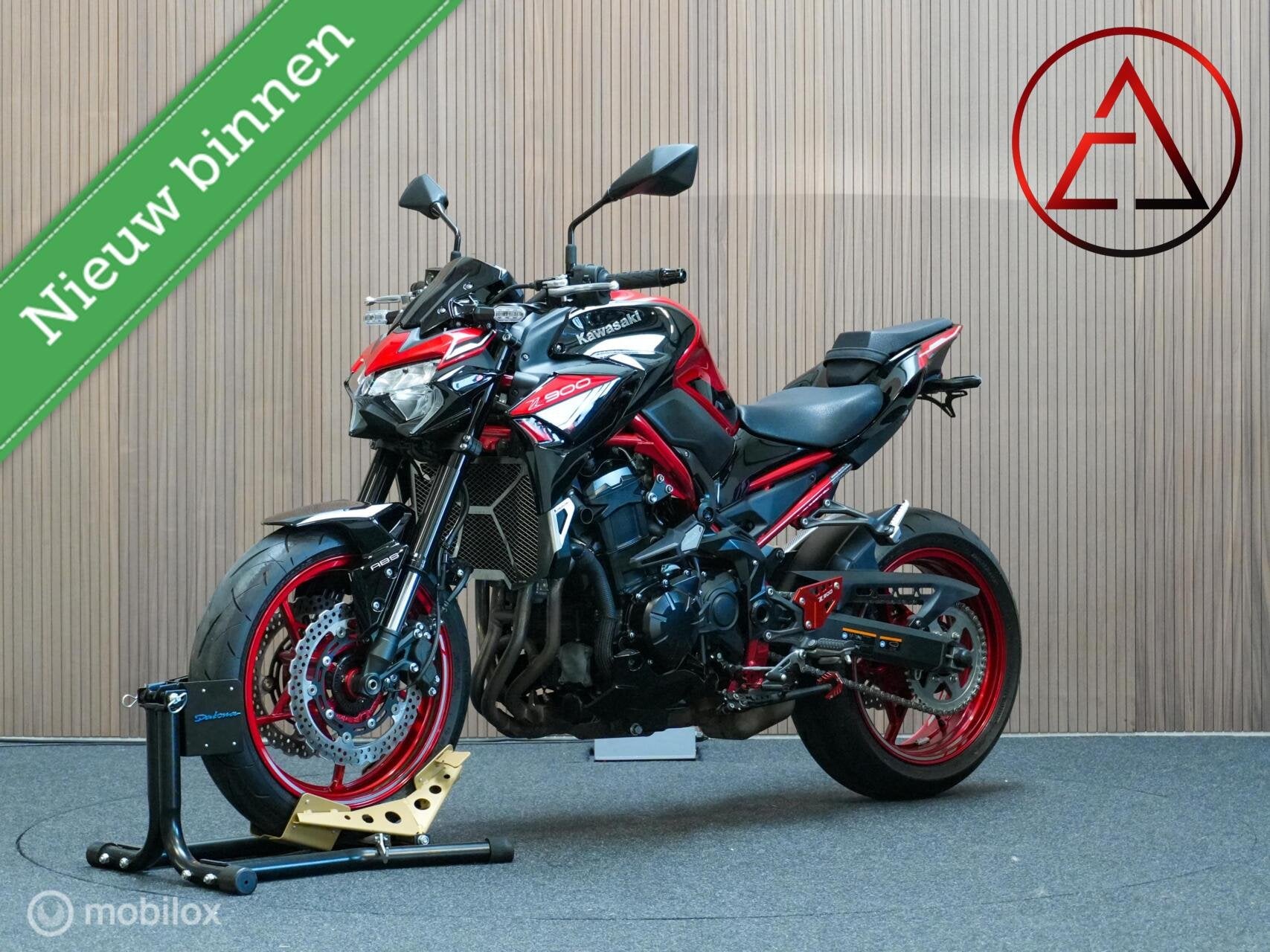 Kawasaki Z900 Candy Red 2024 | A2 70kW | Performance Pack, Motoren, Motoren | Kawasaki, Kawasaki, Christiaan huygensweg 32D, 948 cc