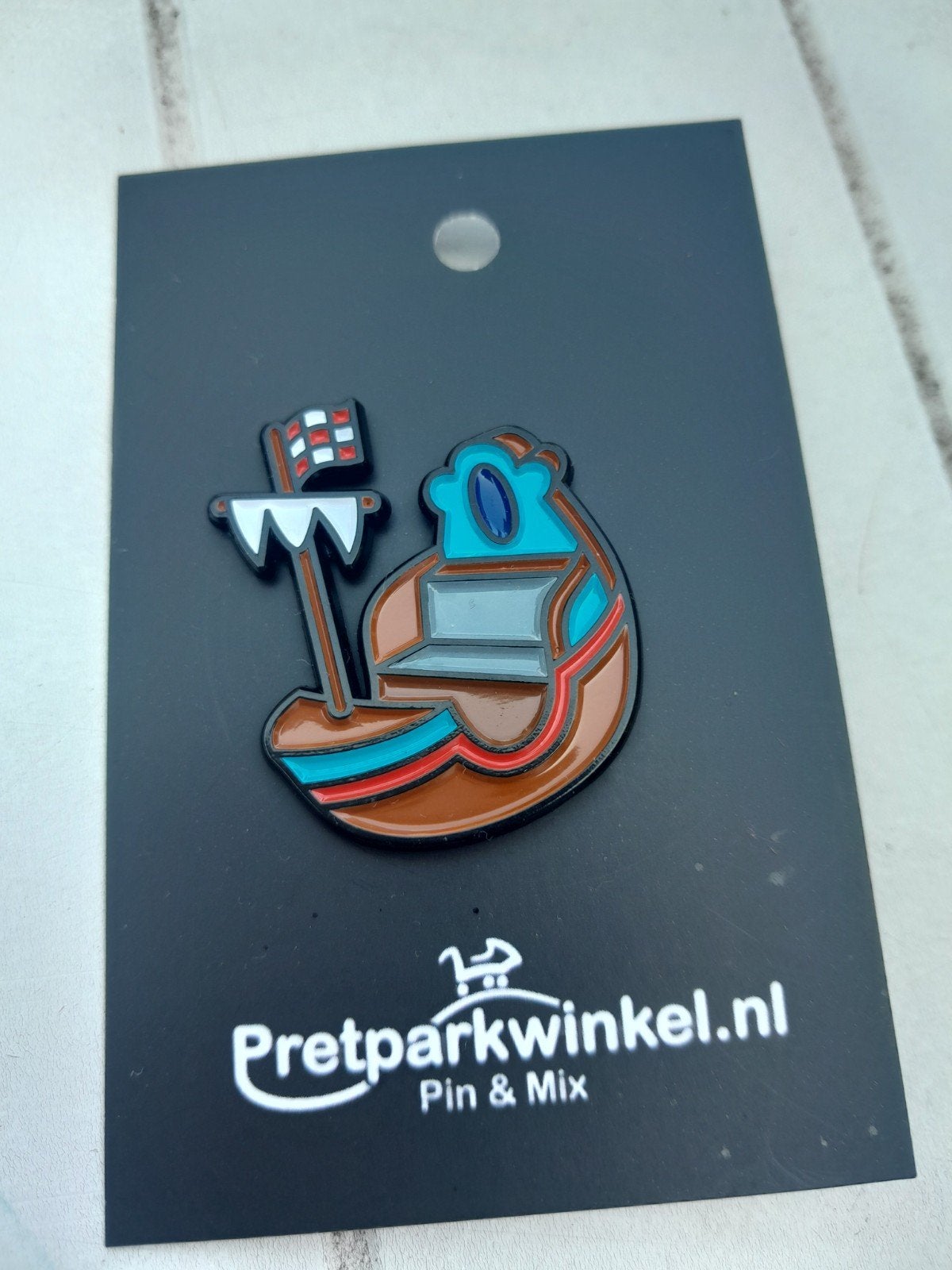 Polka Bootje (Efteling), Verzamelen, Speldjes, Pins en Buttons, Ophalen of Verzenden, Zo goed als nieuw