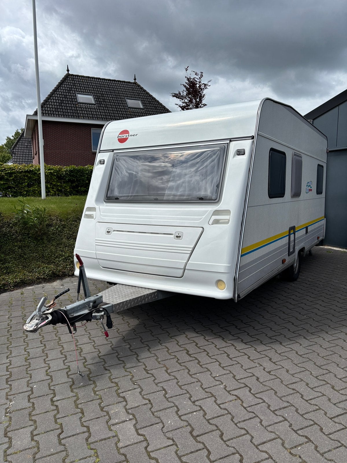 Caravan burstner fun sportive 435, Rondzit, Particulier, Luifel, Tot en met 4