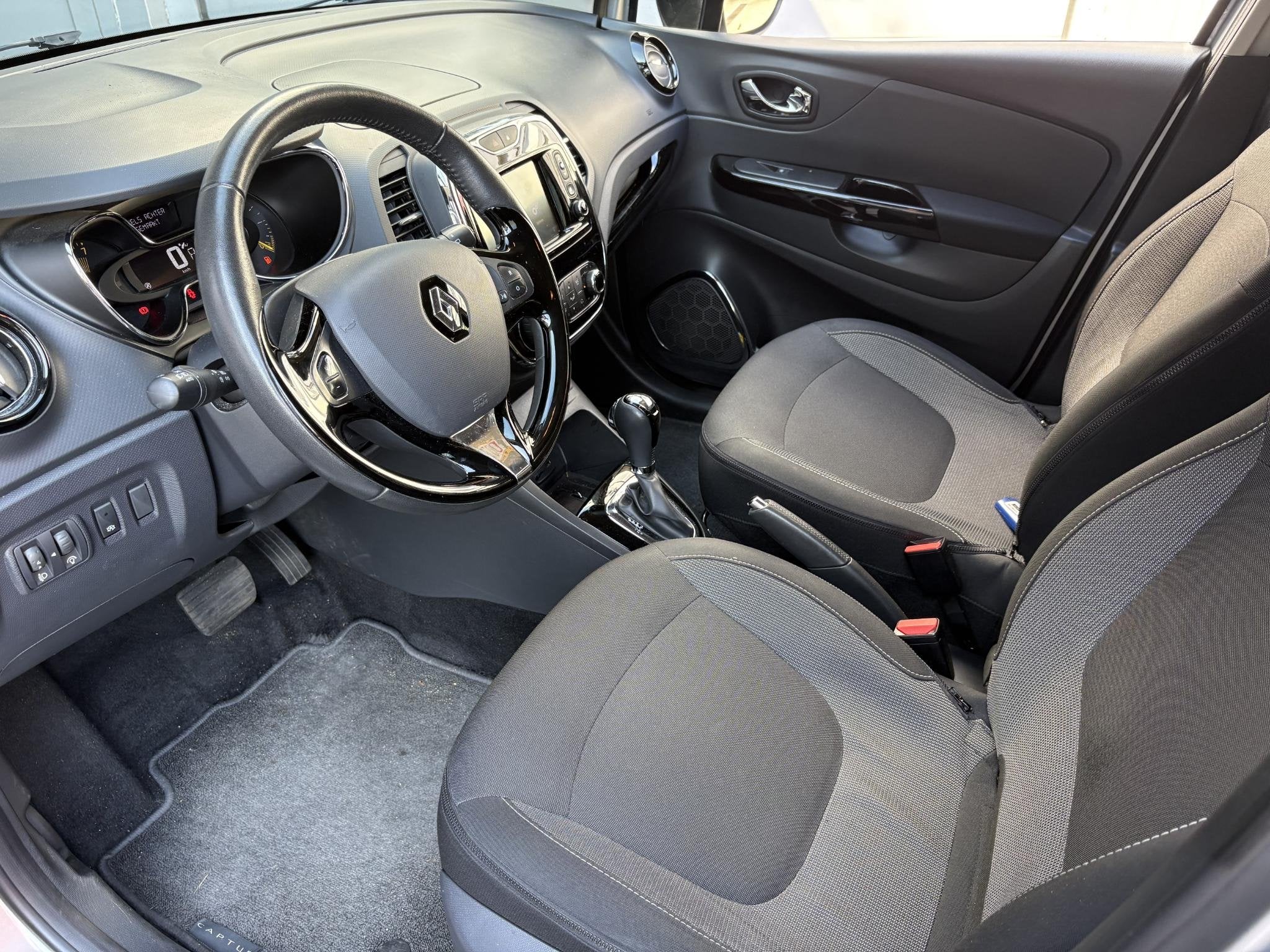 Foto 16 van Renault Captur 1.2 TCe Dynamique