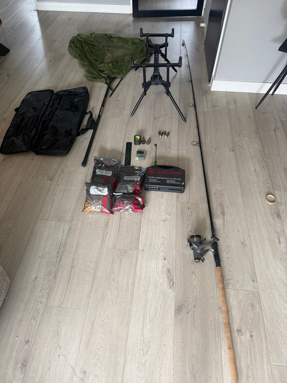 Zo goed als nieuwe karpervis set, Watersport en Boten, Hengelsport | Karpervissen, Ophalen, Zo goed als nieuw, Complete set