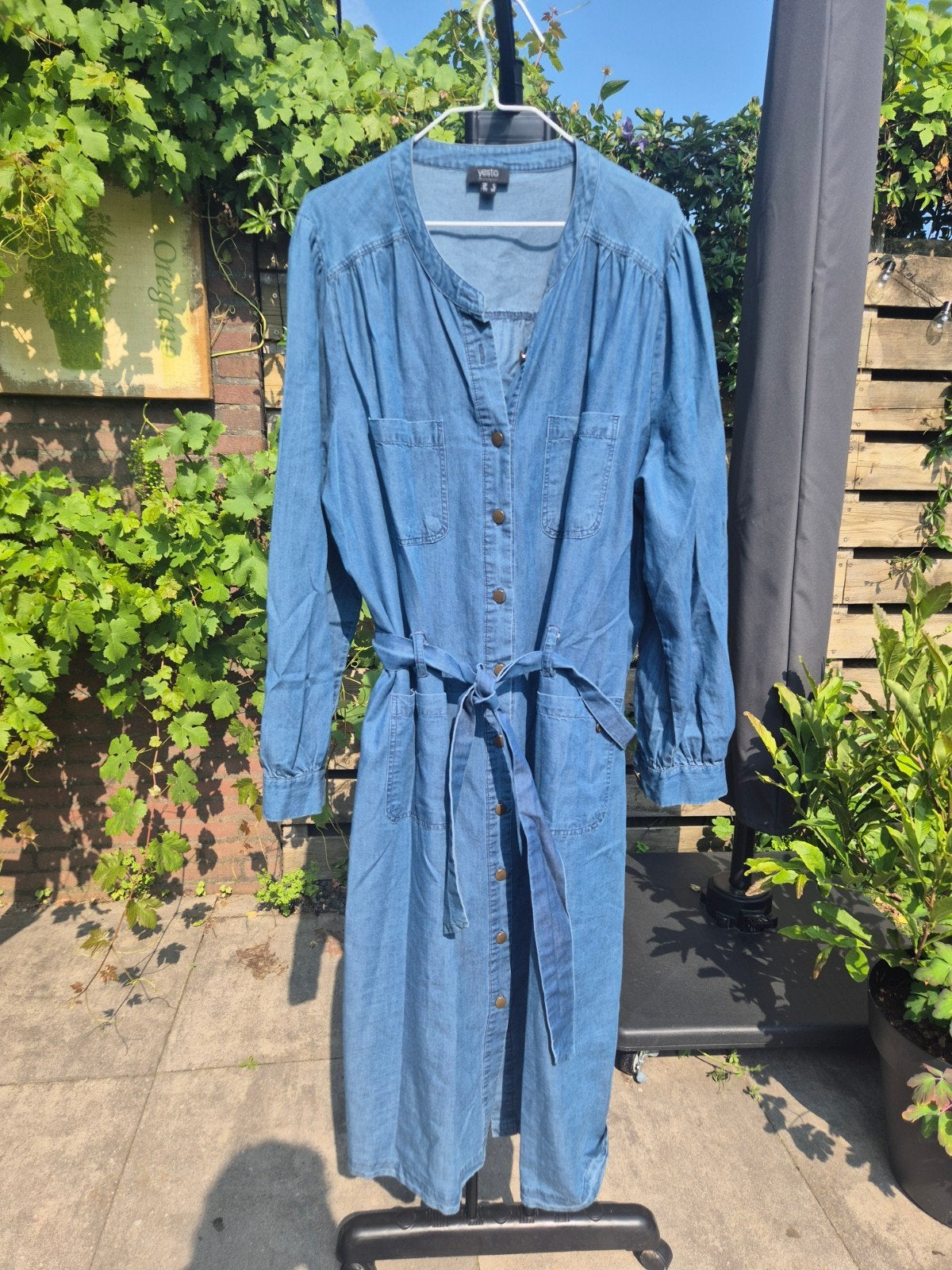 Yesta spijkerjurk maat 0 = maat 46 blauw, Blauw, Yesta, Ophalen of Verzenden, Knielengte