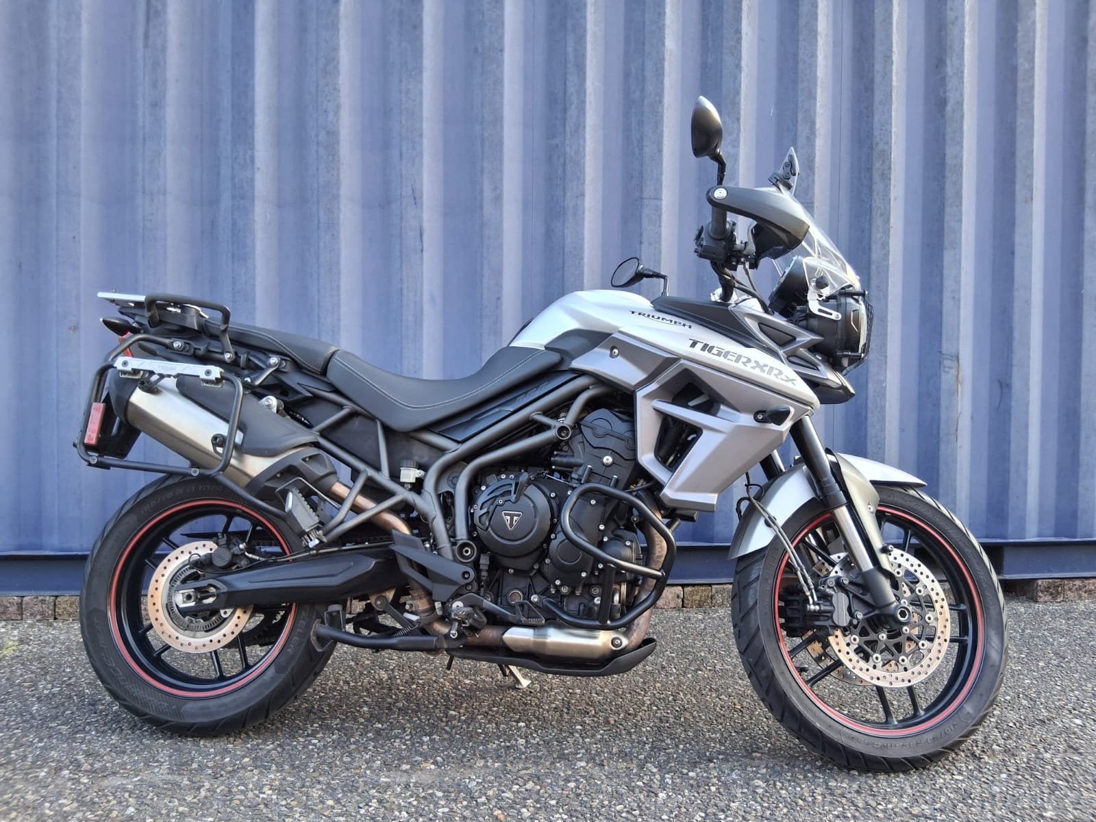 Triumph Tiger XRX 800 met kofferset in een zeer goede staat, Occasion, Traction Control, 3 cilinders, Particulier