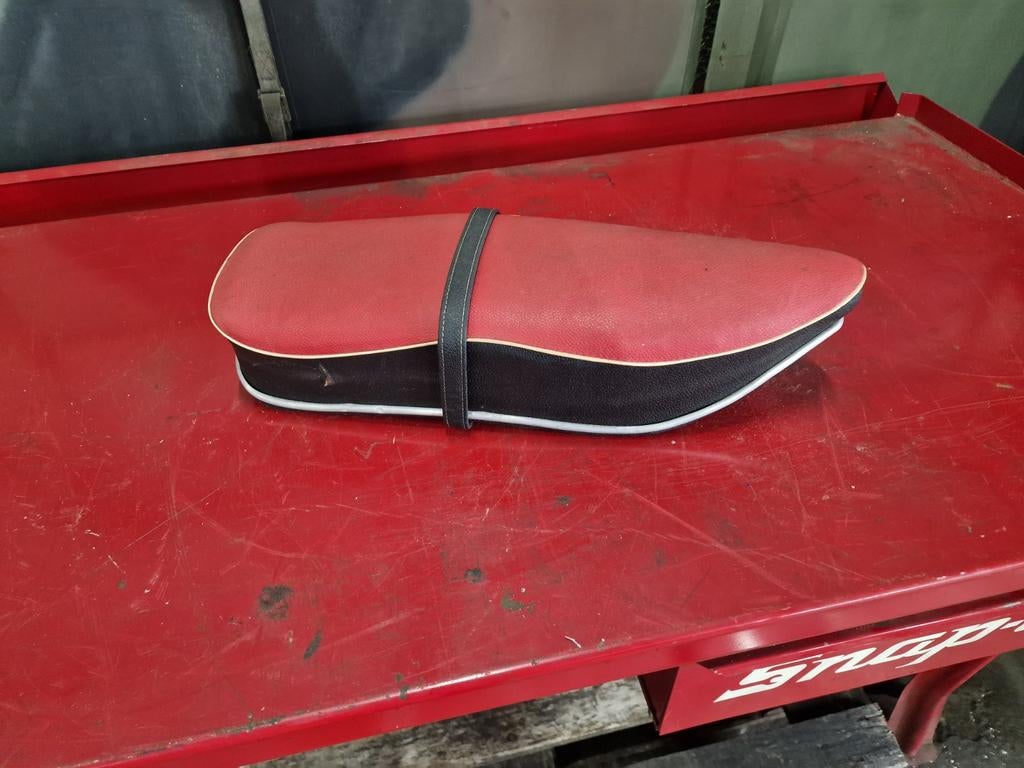 Oldtimer Denfeld Buddyseat, zeer mooi. Origineel. Zwart Rood, Ophalen, Zadel, Overige merken