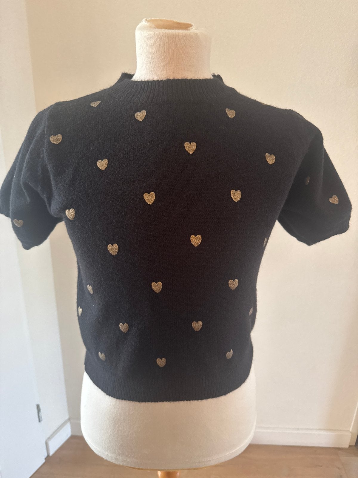 Zwarte trui met gouden hartjes - Graciela, Kleding | Dames, Ophalen of Verzenden, Zo goed als nieuw, Maat 36 (S), Zwart