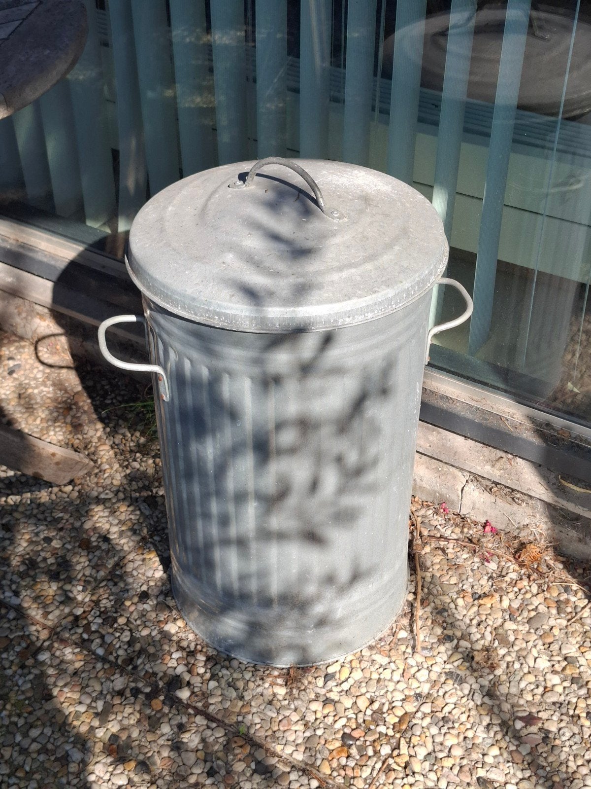 Klassieke metalen vuilnisbak - Intact en functioneel, 50 – 75, Gebruikt, 40 liter of meer, Ophalen of Verzenden