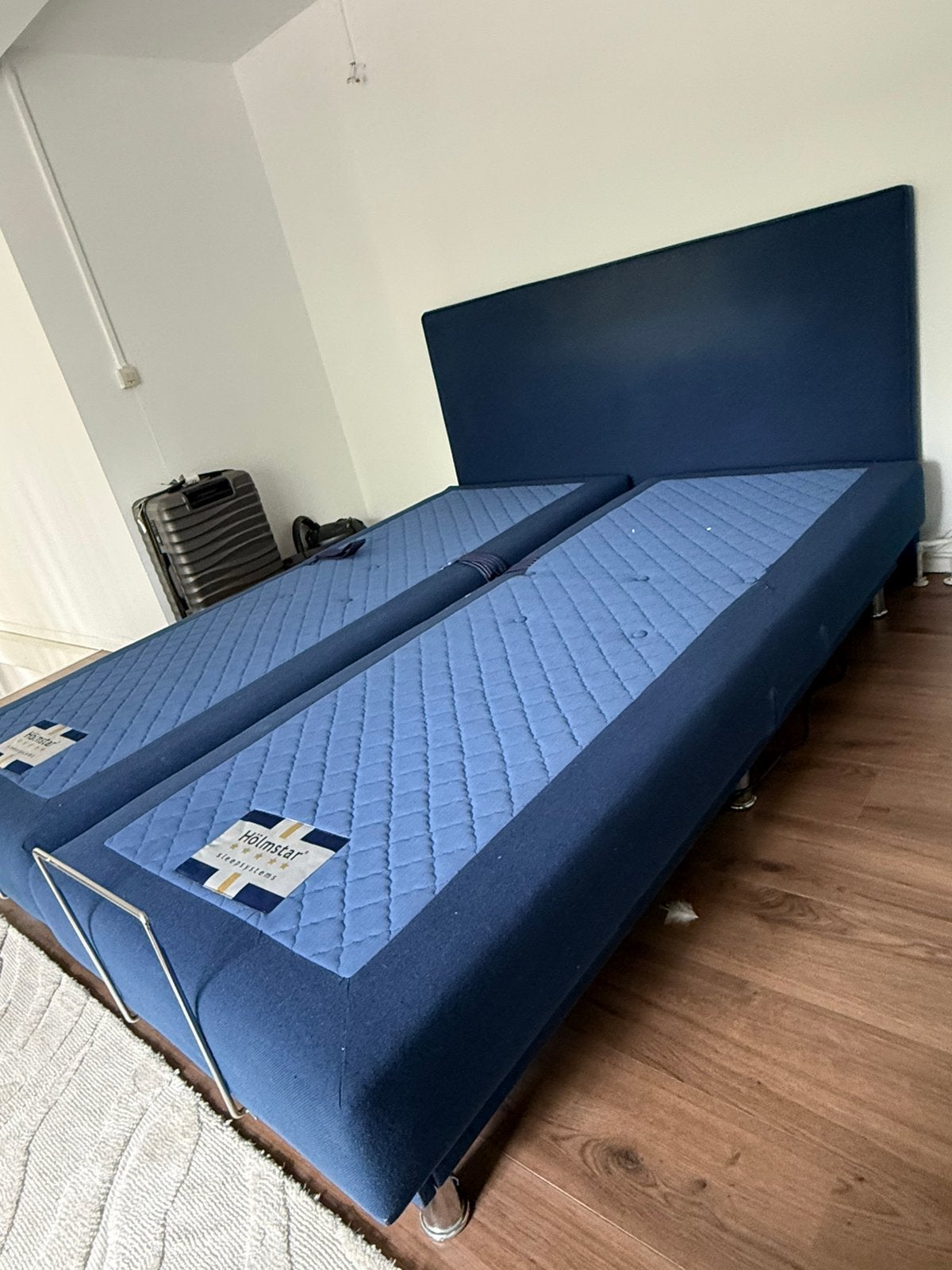 Titel: Hölmstar tweepersoonsbed zonder metrassen, Huis en Inrichting, Slaapkamer | Boxsprings, Ophalen of Verzenden, Zo goed als nieuw