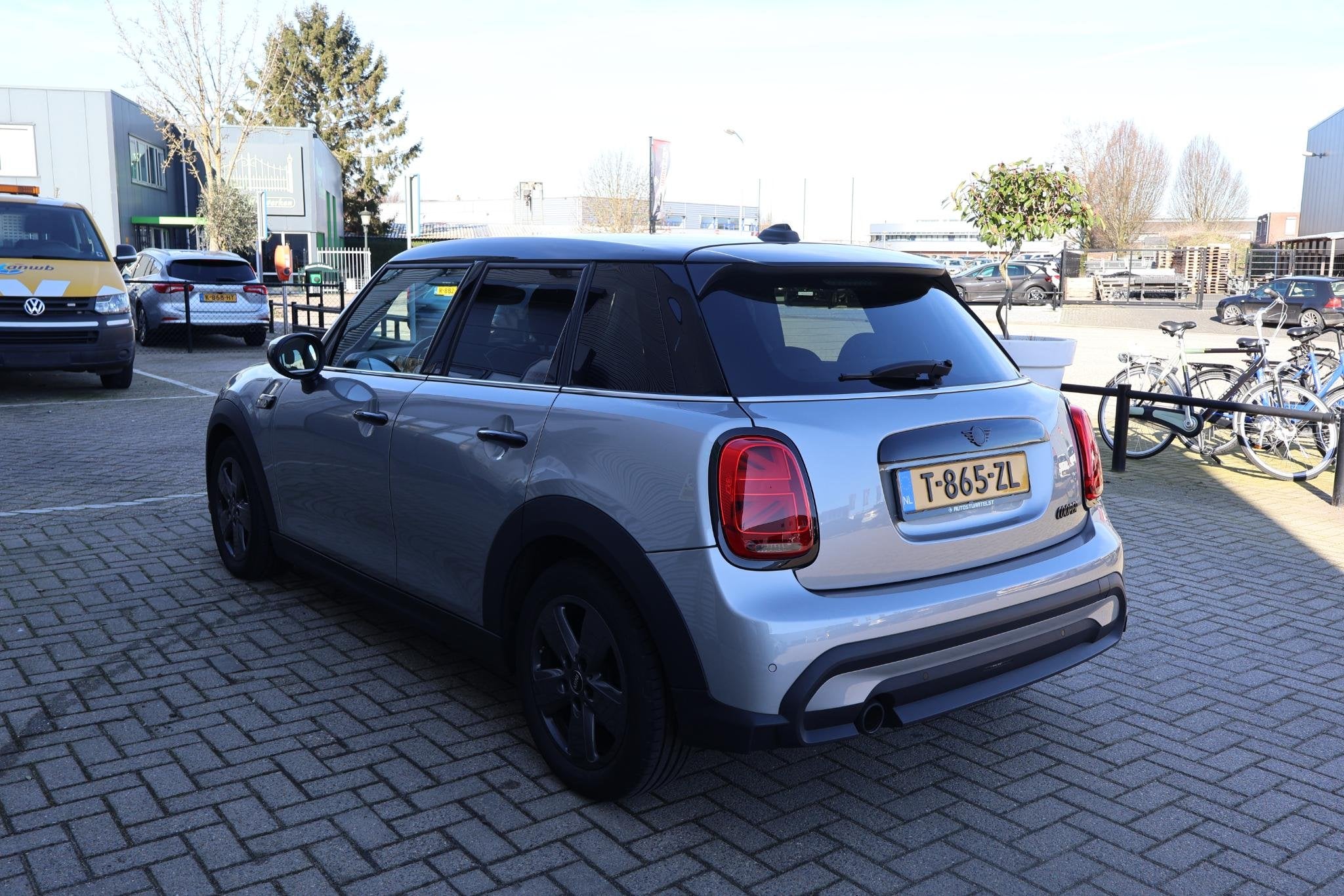 MINI Cooper 1.5 Cooper Camden Edition 1e Eigenaar | Volledig, Auto's, Mini, 136 pk, Gebruikt, Leder en Stof, Origineel Nederlands