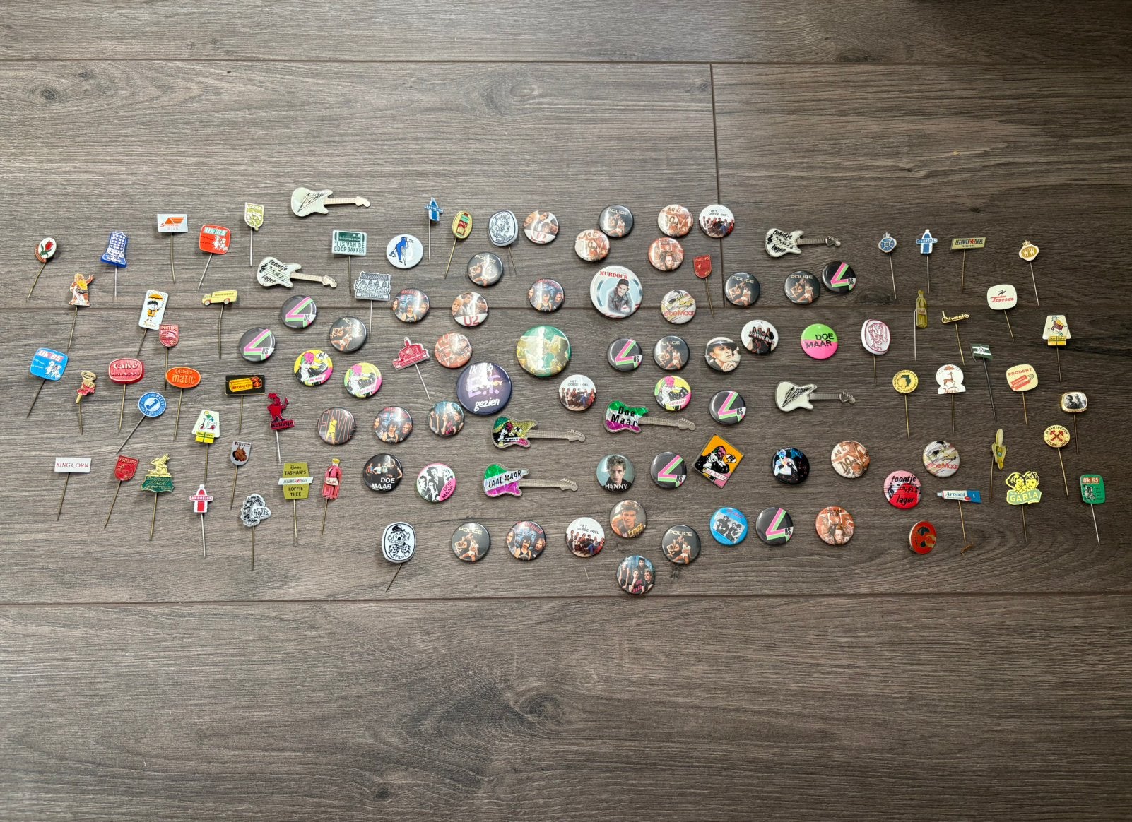 Grote vintage collectie speldjes en buttons, Ophalen of Verzenden, Gebruikt, Overige onderwerpen, Button
