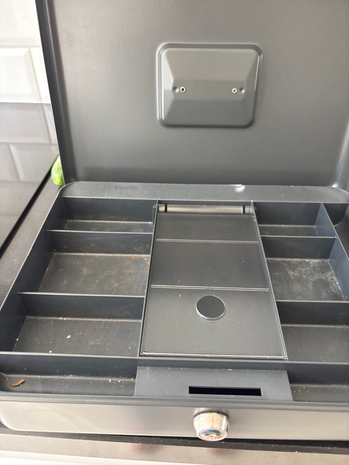 Geldkistje / Brandkastje - Geen sleutel, Ophalen, Gebruikt, Brandkast