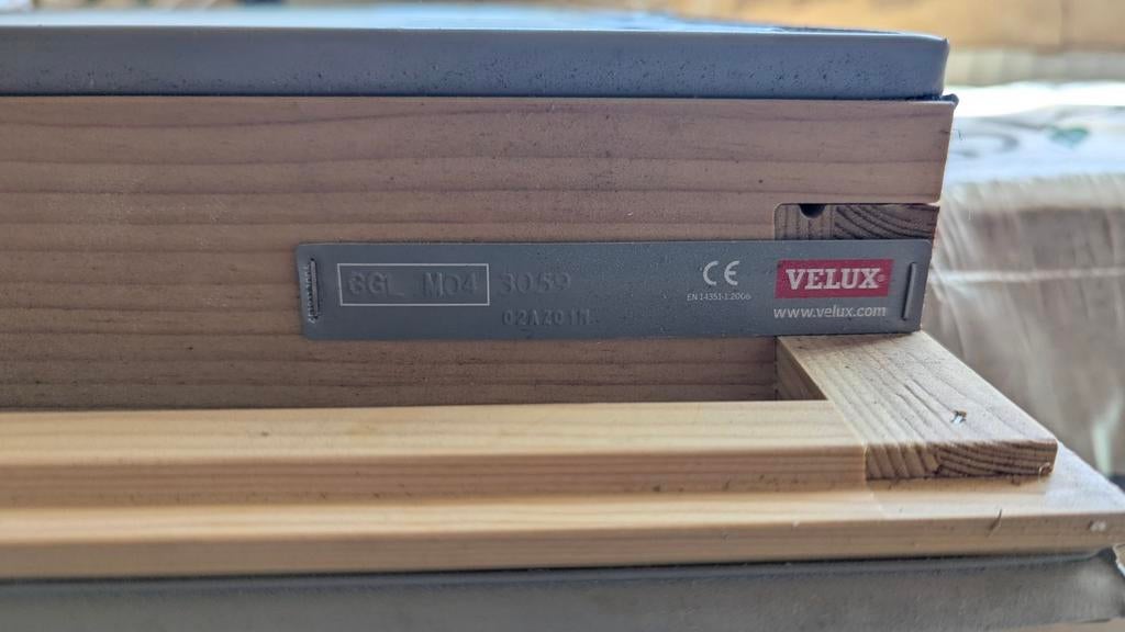 Velux dakraam M04 780x980, Ophalen, Wandkapstok, Minder dan 100 cm