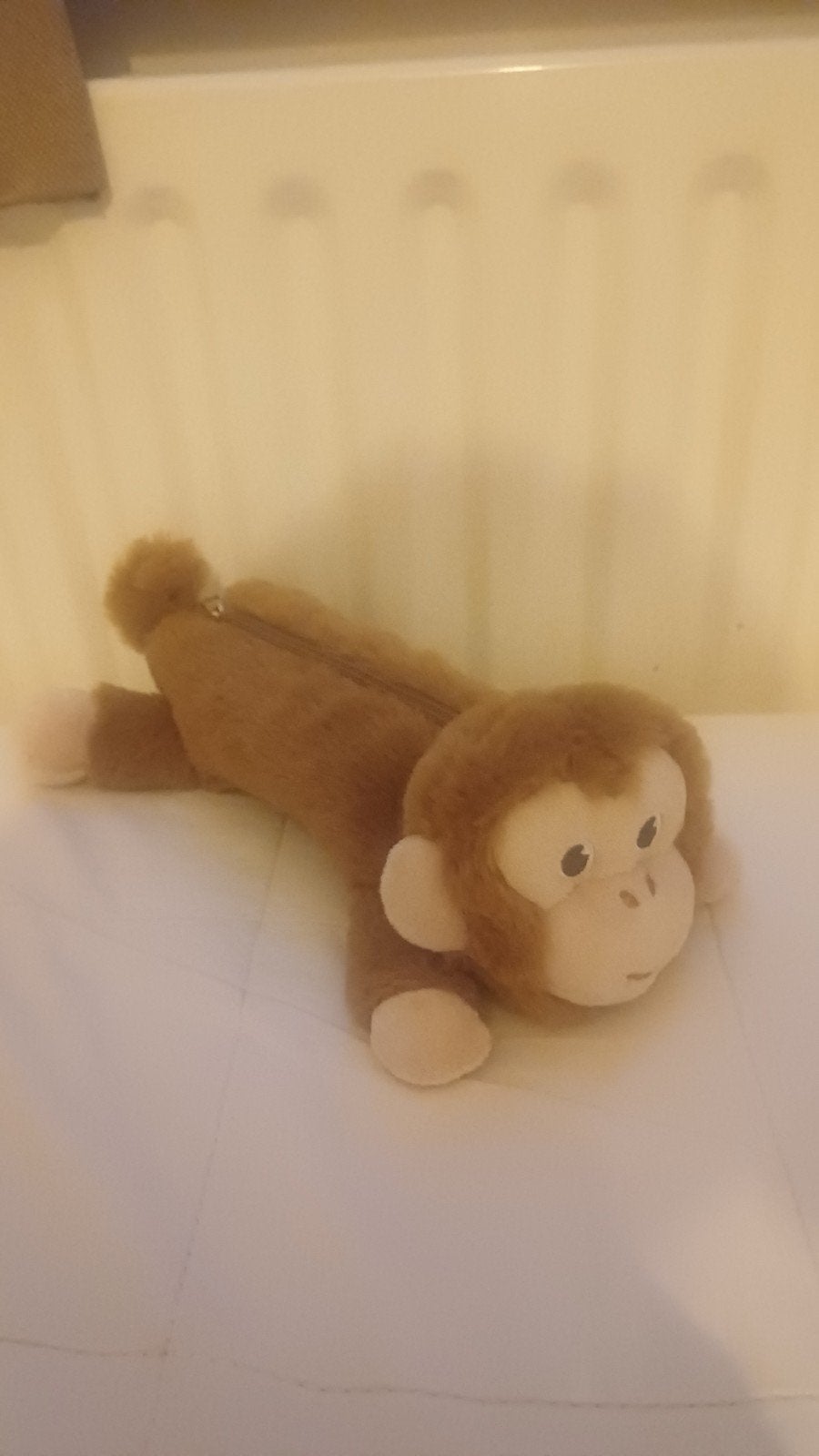 Leuke apen etui / knuffel, Kinderen en Baby's, Hema, Overige karakters, Ophalen of Verzenden, Zo goed als nieuw