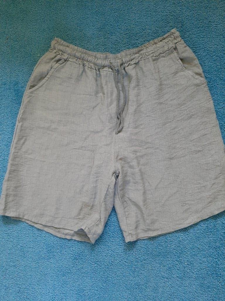 Groene short maat 42 nieuw, Kleding | Dames, Kort, Maat 42/44 (L), Nieuw, Ophalen of Verzenden