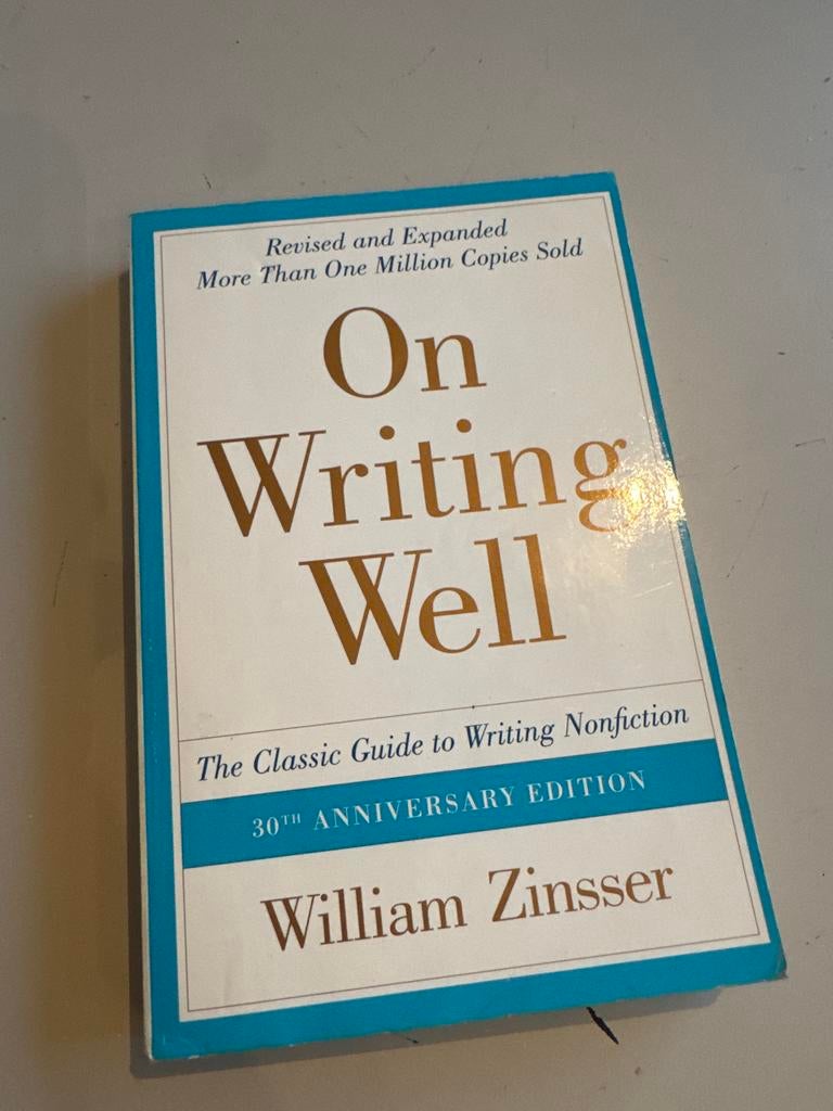 On Writing Well - William Zinsser (30th Anniversary), Ophalen of Verzenden, Gelezen
