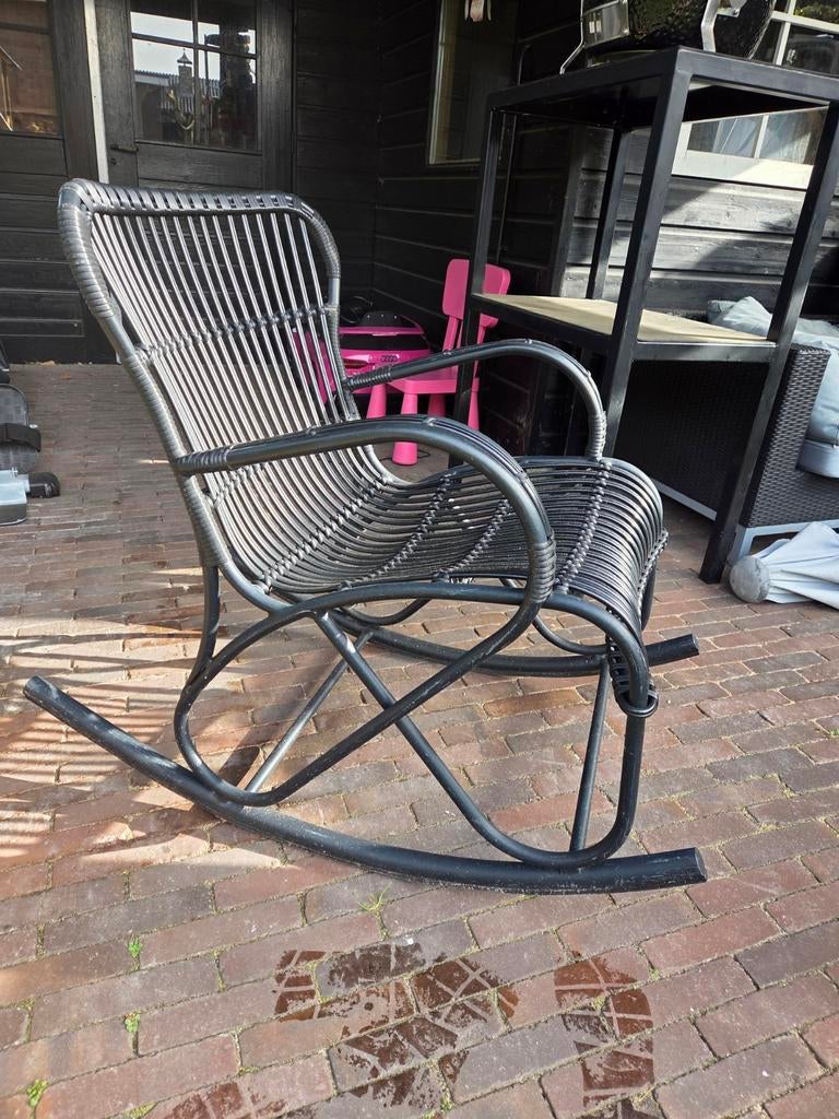 Schommel stoel, Ophalen, Zo goed als nieuw, Kunststof