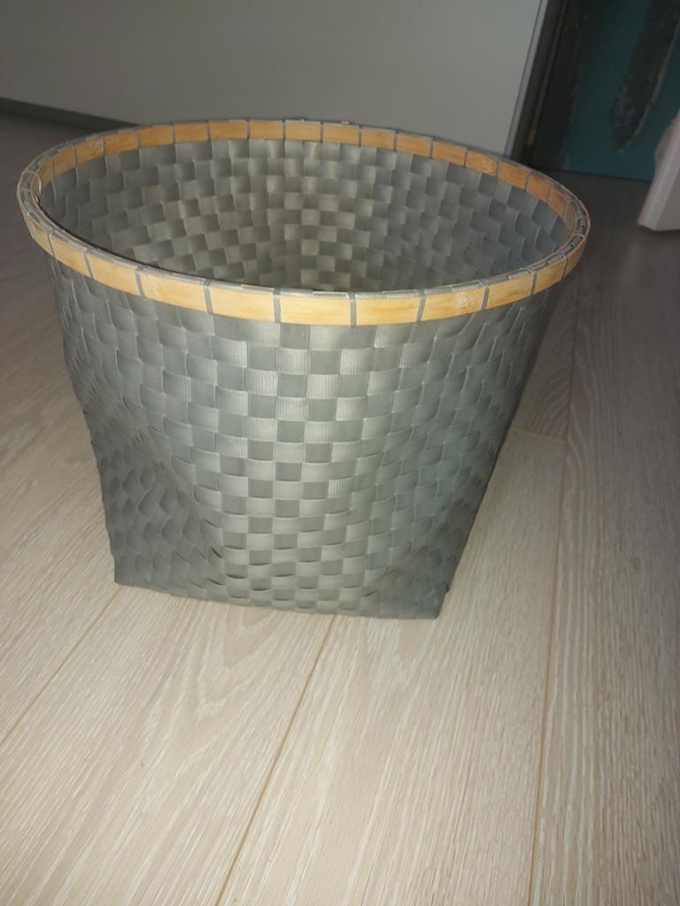Grijze mand/opbergbak van kunststof, Kunststof, Mand, Rond, Ophalen of Verzenden