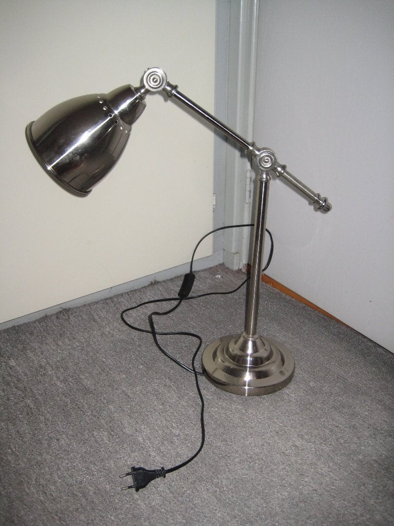 ZWARE BUREAULAMP ,CHROOM   ,IKEA ,ALS NIEUW, Bureaulamp, Inclusief lichtbron, Ophalen of Verzenden, Zo goed als nieuw