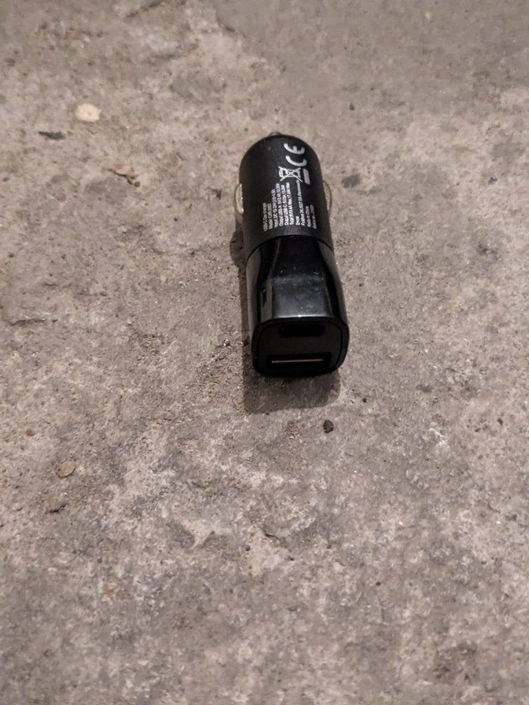 12V Autolader, Ophalen, Gebruikt