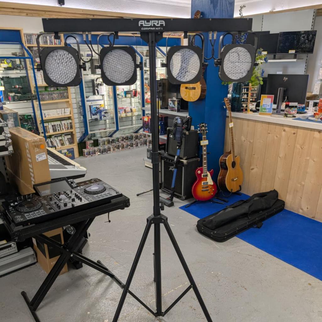 Ayra Compar Kit 1 LED Lichtset - Nieuwstaat compleet, Ruilrijk, Zo goed als nieuw, Info@ruilrijk.nl, Neerstraat 60, 6041 KD Roermond