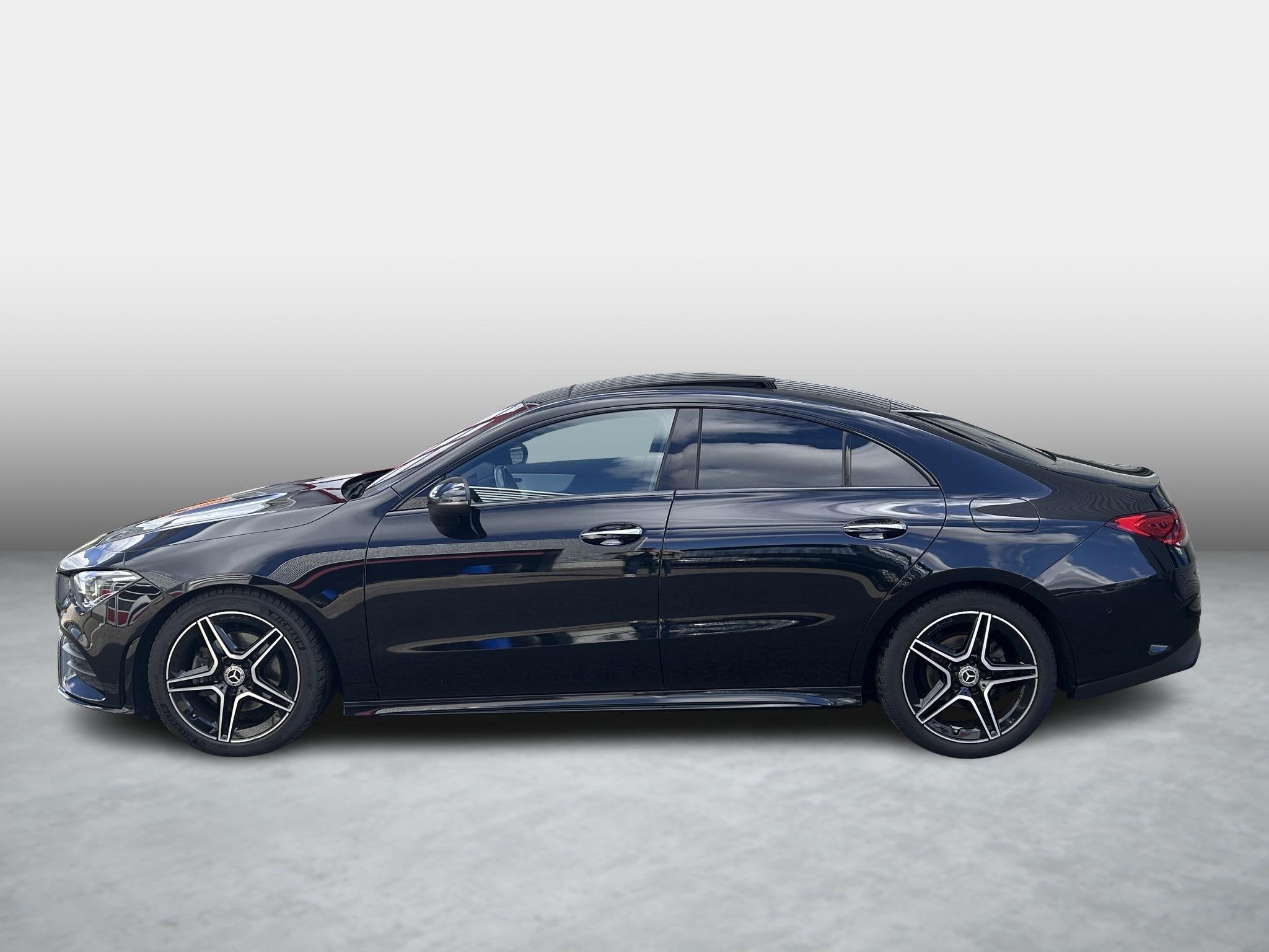 Mercedes-Benz CLA-klasse 180 AMG Line, CLA, Gebruikt, Euro 6, Leder en Stof